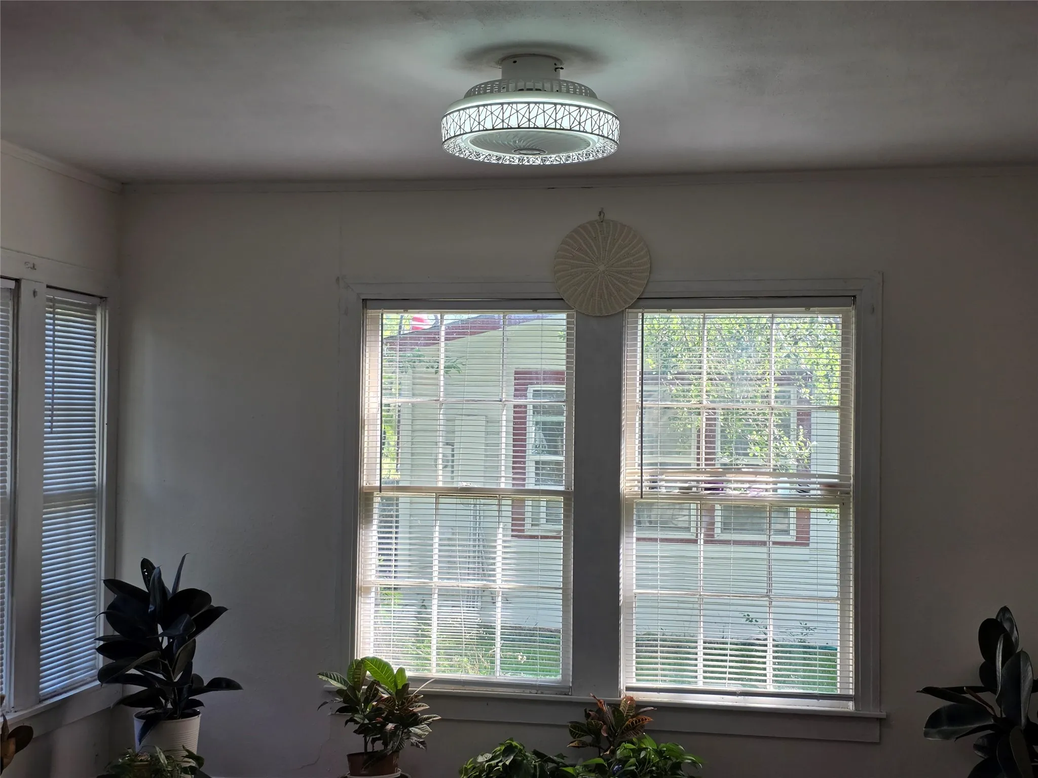 Single Family Residence For Sale in Franklin (TX) County , 810 N Main, Winnsboro, Texas 75494, 2 Bedroom, 2 Bathroom, Garage spaces, 1,666 Sqft, built in 1920, mls#21339552, Real Estate Agent in Winnsboro, Homes For Sale in Franklin (TX) county, Homes For Sale in Winnsboro, Realtor in Winnsboro Texas, Real Estate Brokerage Independent Realty Texas, Luminita Cordes Realtor