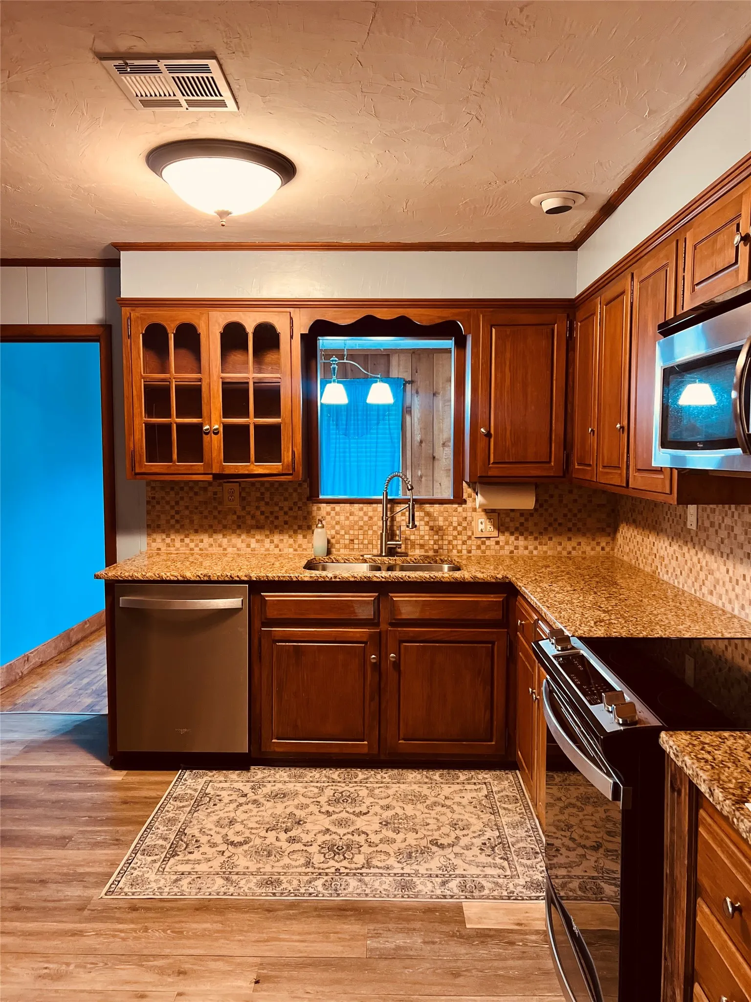 Single Family Residence For Sale in Mc Lennan County , 15180 Old China Spring Road, China Spring, Texas 76633, 4 Bedroom, 3 Bathroom, 1 Garage spaces, 2,422 Sqft, built in 1945, mls#21339615, Real Estate Agent in China Spring, Homes For Sale in Mc Lennan county, Homes For Sale in China Spring, Realtor in China Spring Texas, Real Estate Brokerage Independent Realty Texas, Luminita Cordes Realtor