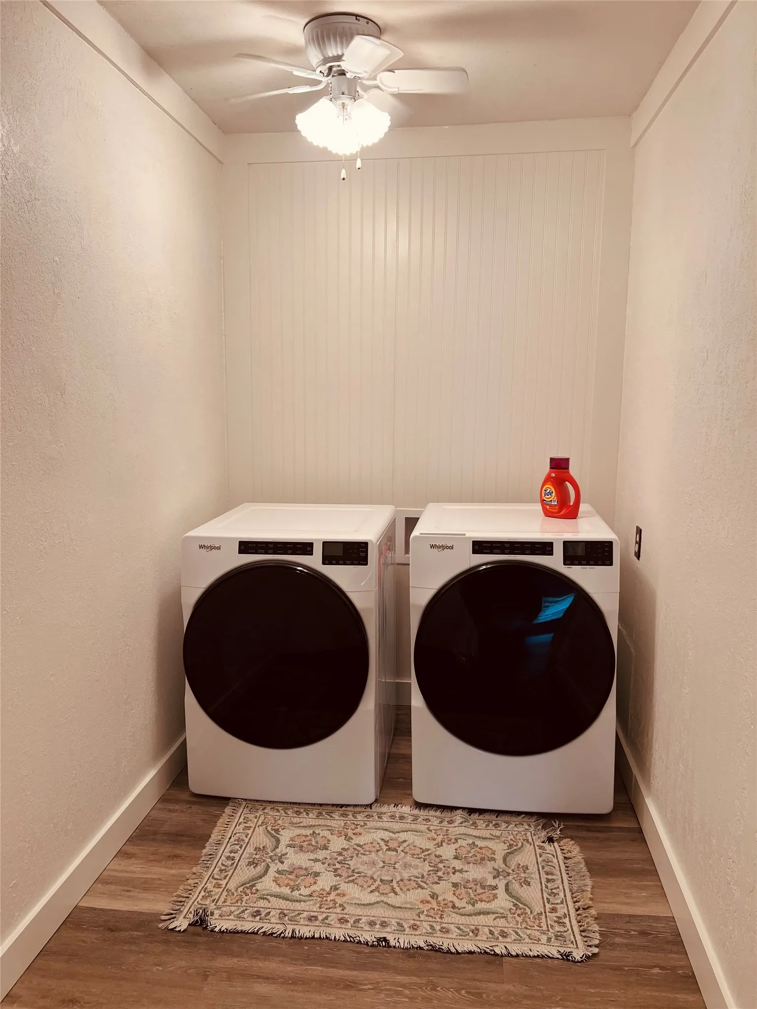 Single Family Residence For Sale in Mc Lennan County , 15180 Old China Spring Road, China Spring, Texas 76633, 4 Bedroom, 3 Bathroom, 1 Garage spaces, 2,422 Sqft, built in 1945, mls#21339615, Real Estate Agent in China Spring, Homes For Sale in Mc Lennan county, Homes For Sale in China Spring, Realtor in China Spring Texas, Real Estate Brokerage Independent Realty Texas, Luminita Cordes Realtor