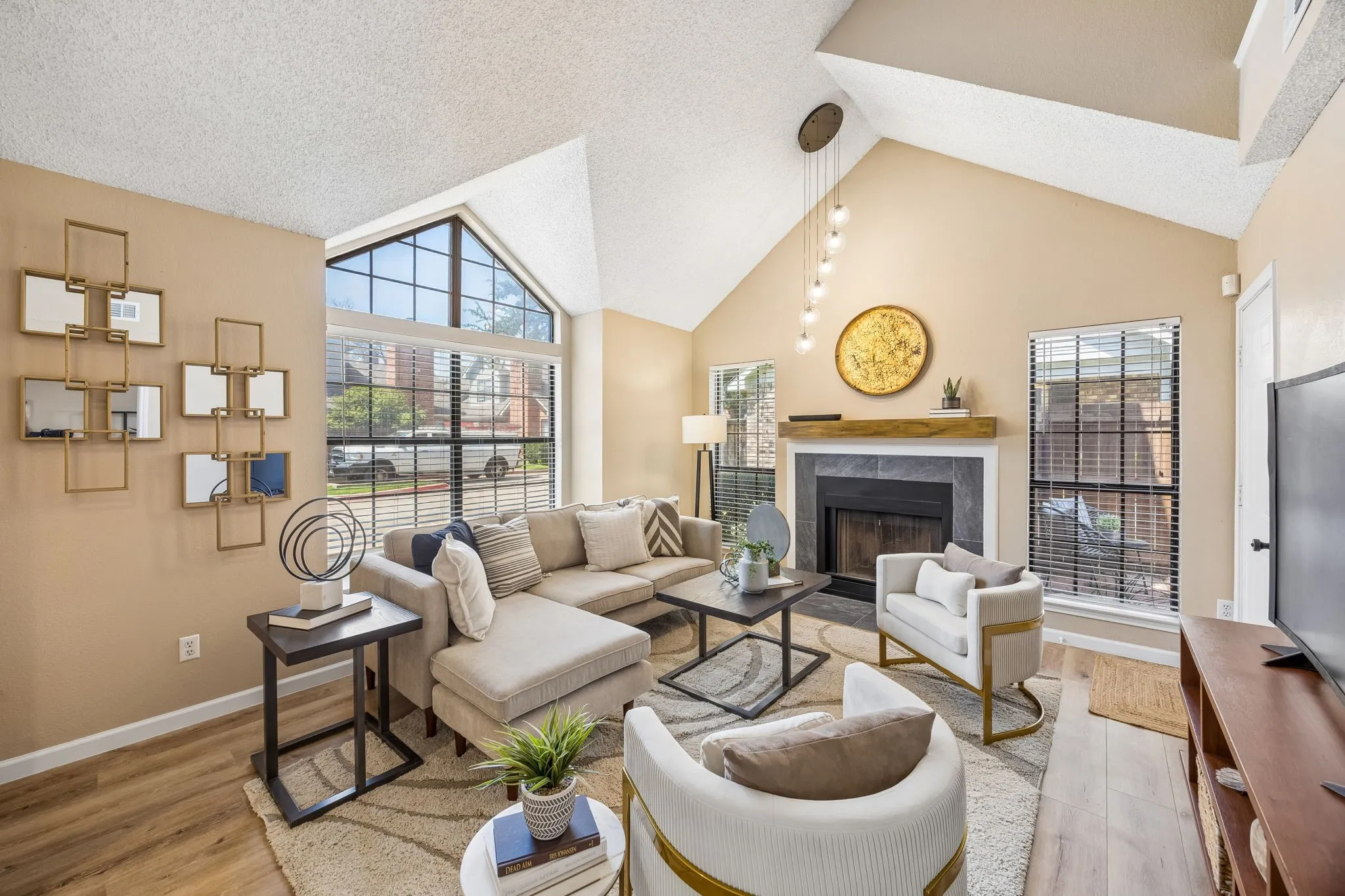 Condominium For Sale in Dallas County , 449 Harris Street 101H, Coppell, Texas 75019, 2 Bedroom, 2 Bathroom, Garage spaces, 1,254 Sqft, built in 1985, mls#21334973, Real Estate Agent in Coppell, Homes For Sale in Dallas county, Homes For Sale in Coppell, Realtor in Coppell Texas, Real Estate Brokerage Independent Realty Texas, Luminita Cordes Realtor