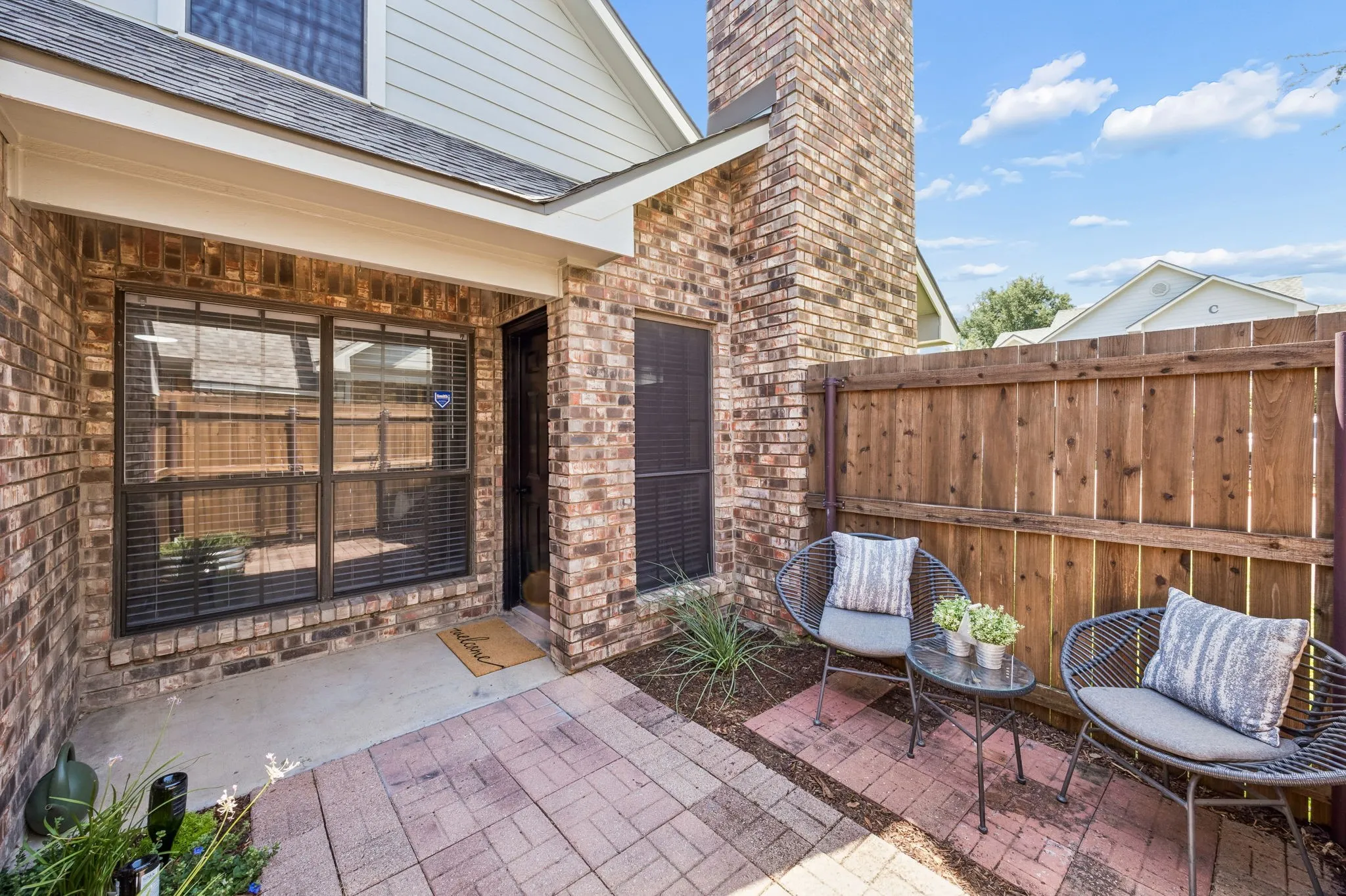 Condominium For Sale in Dallas County , 449 Harris Street 101H, Coppell, Texas 75019, 2 Bedroom, 2 Bathroom, Garage spaces, 1,254 Sqft, built in 1985, mls#21334973, Real Estate Agent in Coppell, Homes For Sale in Dallas county, Homes For Sale in Coppell, Realtor in Coppell Texas, Real Estate Brokerage Independent Realty Texas, Luminita Cordes Realtor