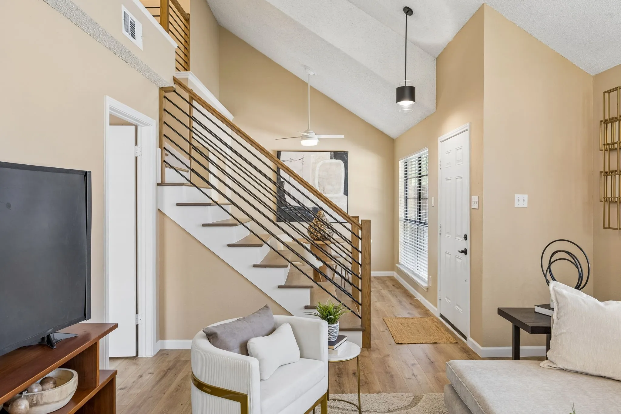 Condominium For Sale in Dallas County , 449 Harris Street 101H, Coppell, Texas 75019, 2 Bedroom, 2 Bathroom, Garage spaces, 1,254 Sqft, built in 1985, mls#21334973, Real Estate Agent in Coppell, Homes For Sale in Dallas county, Homes For Sale in Coppell, Realtor in Coppell Texas, Real Estate Brokerage Independent Realty Texas, Luminita Cordes Realtor