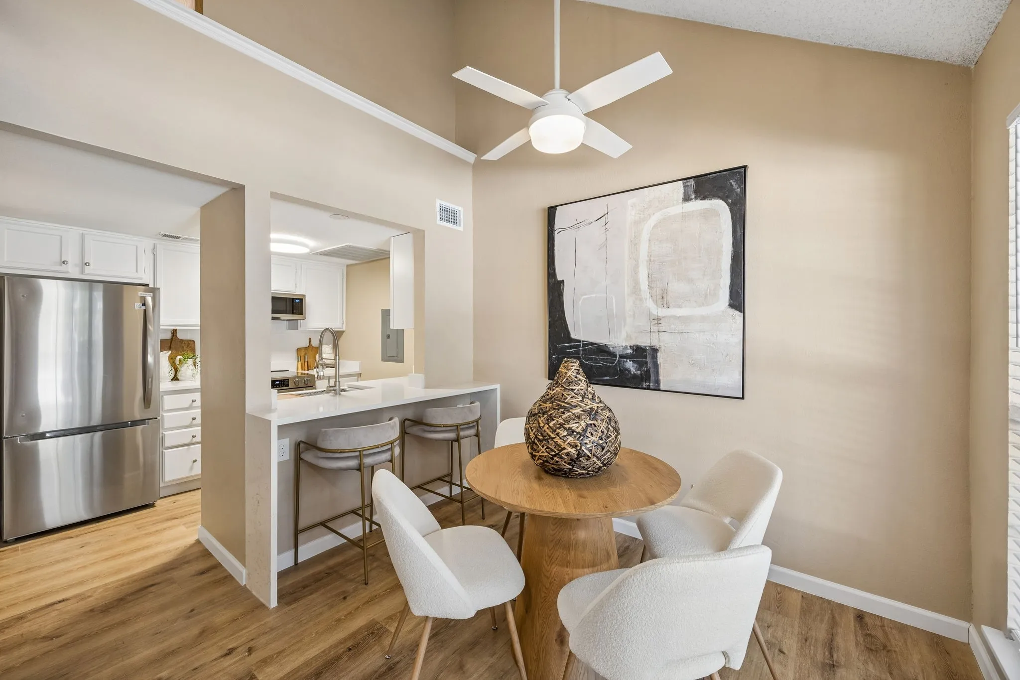 Condominium For Sale in Dallas County , 449 Harris Street 101H, Coppell, Texas 75019, 2 Bedroom, 2 Bathroom, Garage spaces, 1,254 Sqft, built in 1985, mls#21334973, Real Estate Agent in Coppell, Homes For Sale in Dallas county, Homes For Sale in Coppell, Realtor in Coppell Texas, Real Estate Brokerage Independent Realty Texas, Luminita Cordes Realtor