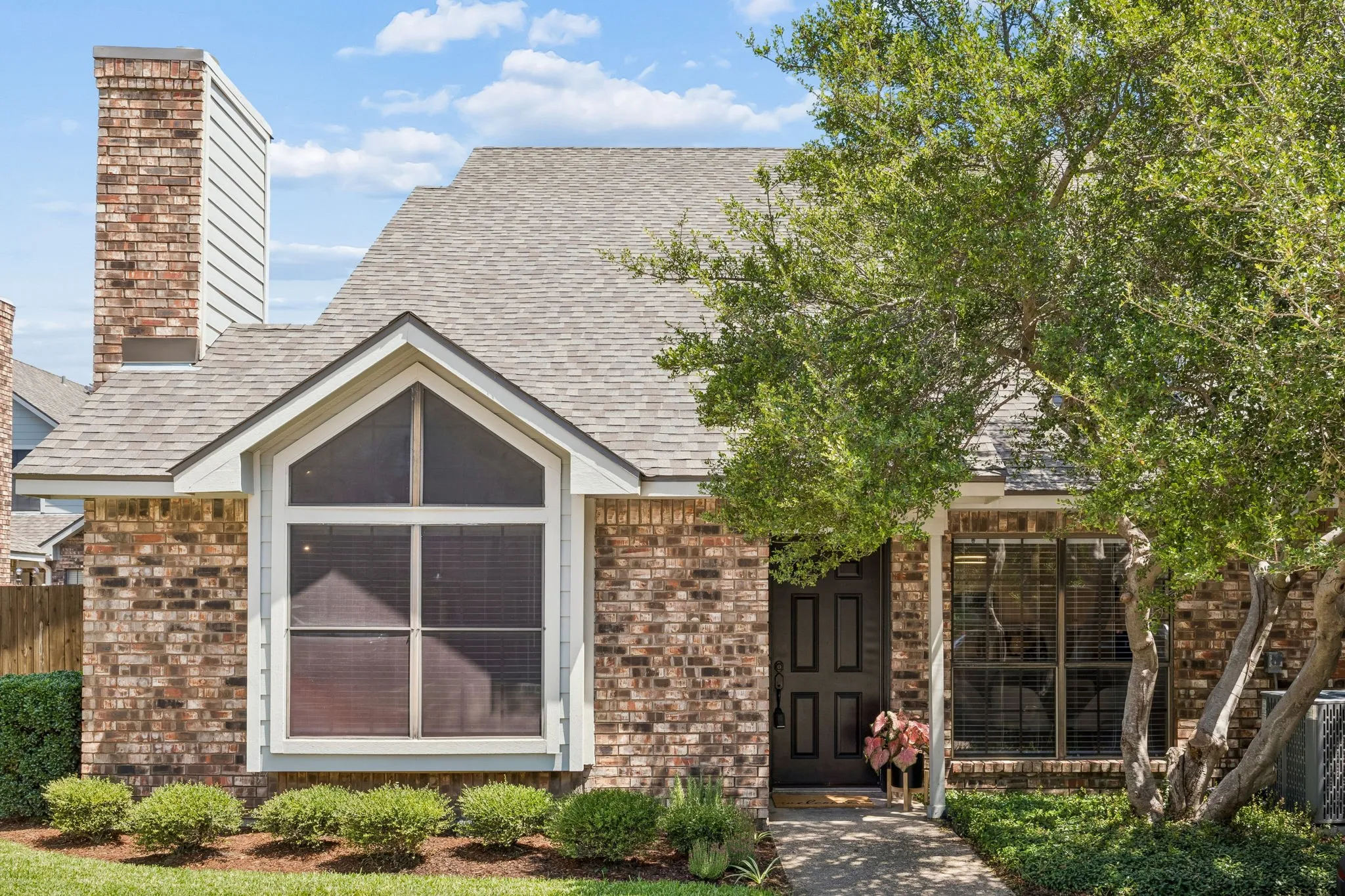 Condominium For Sale in Dallas County , 449 Harris Street 101H, Coppell, Texas 75019, 2 Bedroom, 2 Bathroom, Garage spaces, 1,254 Sqft, built in 1985, mls#21334973, Real Estate Agent in Coppell, Homes For Sale in Dallas county, Homes For Sale in Coppell, Realtor in Coppell Texas, Real Estate Brokerage Independent Realty Texas, Luminita Cordes Realtor