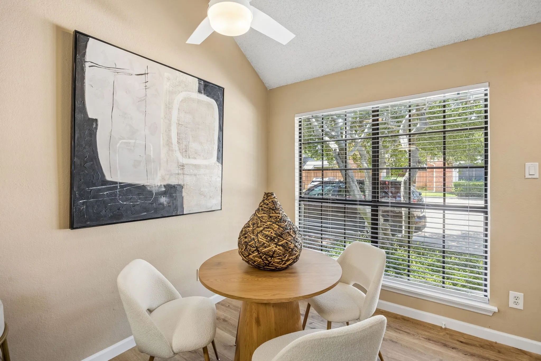 Condominium For Sale in Dallas County , 449 Harris Street 101H, Coppell, Texas 75019, 2 Bedroom, 2 Bathroom, Garage spaces, 1,254 Sqft, built in 1985, mls#21334973, Real Estate Agent in Coppell, Homes For Sale in Dallas county, Homes For Sale in Coppell, Realtor in Coppell Texas, Real Estate Brokerage Independent Realty Texas, Luminita Cordes Realtor