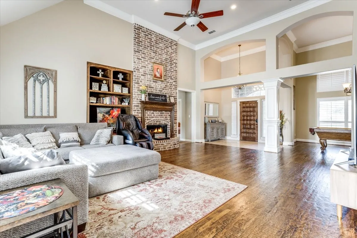 Single Family Residence For Sale in Grayson County , 30 Tananger Springs Drive, Denison, Texas 75021, 4 Bedrooms, 4 Bathrooms, 3 Garage spaces, 3,045 Sqft, built in 2007, Price $614,900, mls#21339074, Real Estate Agent in Denison, Homes For Sale in Grayson county, Homes For Sale in Denison, Realtor in Denison Texas, Real Estate Brokerage Independent Realty Texas, Luminita Cordes Realtor