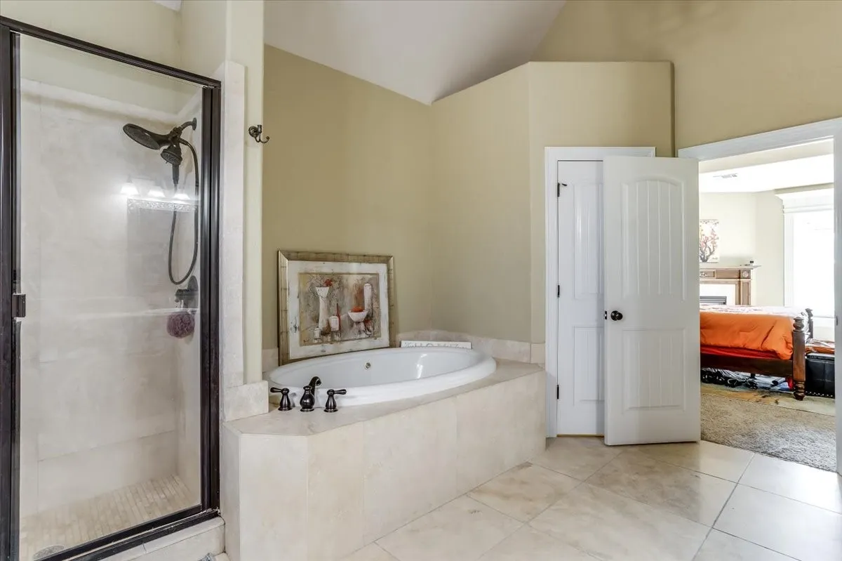 Single Family Residence For Sale in Grayson County , 30 Tananger Springs Drive, Denison, Texas 75021, 4 Bedrooms, 4 Bathrooms, 3 Garage spaces, 3,045 Sqft, built in 2007, Price $614,900, mls#21339074, Real Estate Agent in Denison, Homes For Sale in Grayson county, Homes For Sale in Denison, Realtor in Denison Texas, Real Estate Brokerage Independent Realty Texas, Luminita Cordes Realtor