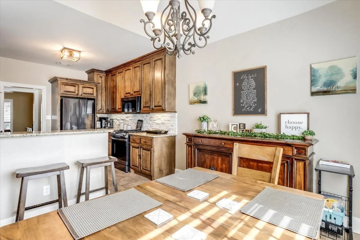 Single Family Residence For Sale in Grayson County , 30 Tananger Springs Drive, Denison, Texas 75021, 4 Bedrooms, 4 Bathrooms, 3 Garage spaces, 3,045 Sqft, built in 2007, Price $614,900, mls#21339074, Real Estate Agent in Denison, Homes For Sale in Grayson county, Homes For Sale in Denison, Realtor in Denison Texas, Real Estate Brokerage Independent Realty Texas, Luminita Cordes Realtor