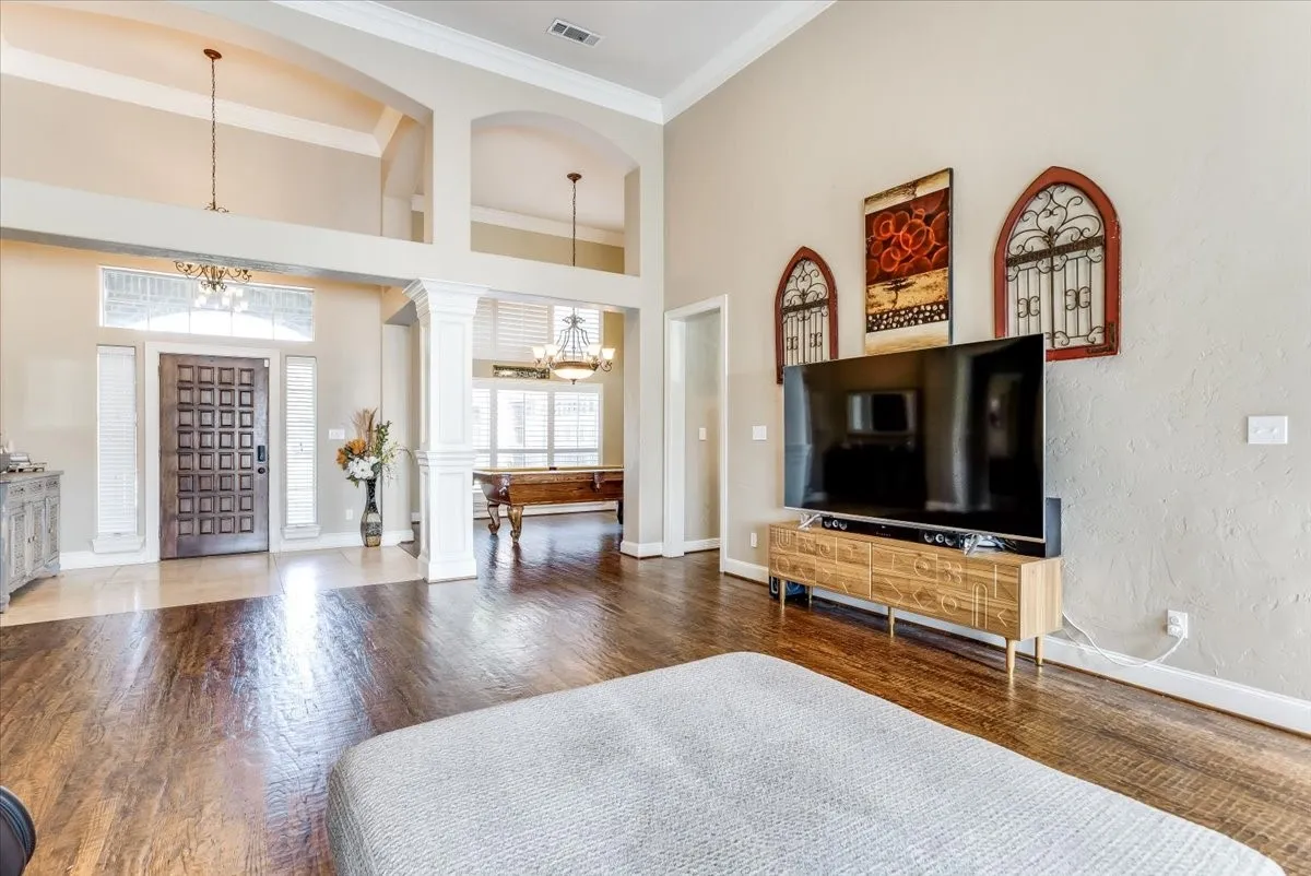 Single Family Residence For Sale in Grayson County , 30 Tananger Springs Drive, Denison, Texas 75021, 4 Bedrooms, 4 Bathrooms, 3 Garage spaces, 3,045 Sqft, built in 2007, Price $614,900, mls#21339074, Real Estate Agent in Denison, Homes For Sale in Grayson county, Homes For Sale in Denison, Realtor in Denison Texas, Real Estate Brokerage Independent Realty Texas, Luminita Cordes Realtor