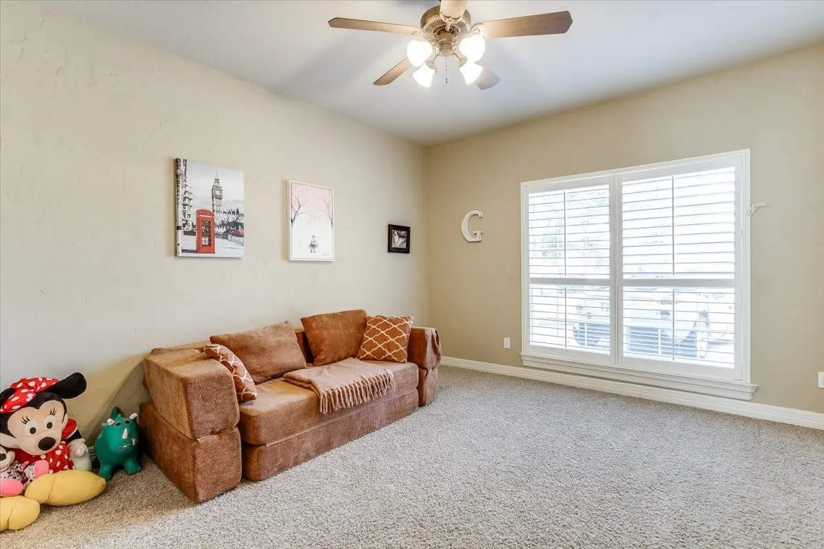 Single Family Residence For Sale in Grayson County , 30 Tananger Springs Drive, Denison, Texas 75021, 4 Bedrooms, 4 Bathrooms, 3 Garage spaces, 3,045 Sqft, built in 2007, Price $614,900, mls#21339074, Real Estate Agent in Denison, Homes For Sale in Grayson county, Homes For Sale in Denison, Realtor in Denison Texas, Real Estate Brokerage Independent Realty Texas, Luminita Cordes Realtor