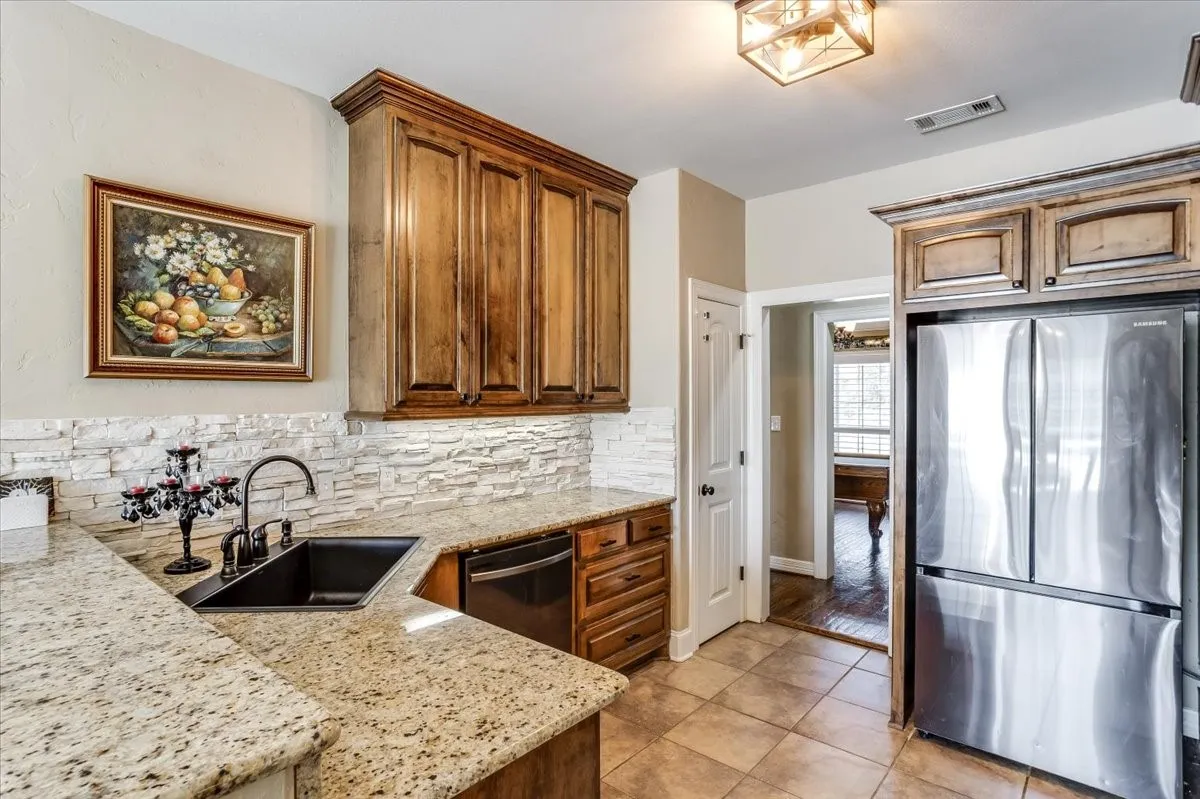 Single Family Residence For Sale in Grayson County , 30 Tananger Springs Drive, Denison, Texas 75021, 4 Bedrooms, 4 Bathrooms, 3 Garage spaces, 3,045 Sqft, built in 2007, Price $614,900, mls#21339074, Real Estate Agent in Denison, Homes For Sale in Grayson county, Homes For Sale in Denison, Realtor in Denison Texas, Real Estate Brokerage Independent Realty Texas, Luminita Cordes Realtor
