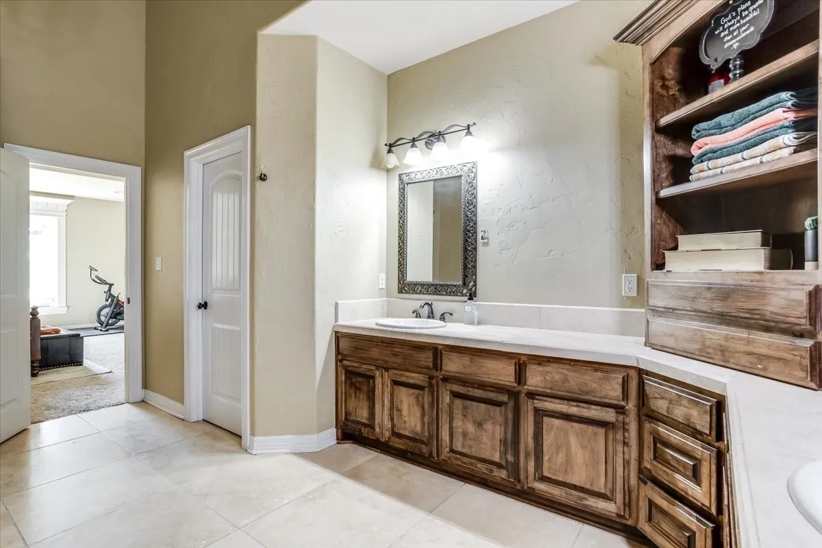 Single Family Residence For Sale in Grayson County , 30 Tananger Springs Drive, Denison, Texas 75021, 4 Bedrooms, 4 Bathrooms, 3 Garage spaces, 3,045 Sqft, built in 2007, Price $614,900, mls#21339074, Real Estate Agent in Denison, Homes For Sale in Grayson county, Homes For Sale in Denison, Realtor in Denison Texas, Real Estate Brokerage Independent Realty Texas, Luminita Cordes Realtor
