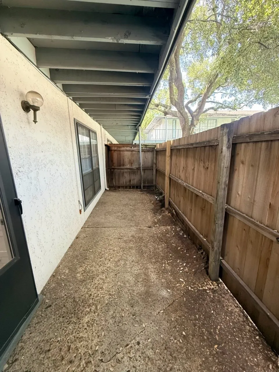 Condominium For Rent in Dallas County , 12888 Montfort Drive 144, Dallas, Texas 75230, 1 Bedroom, 1 Bathroom, Garage spaces, 663 Sqft, built in 1968, mls#21337433, Real Estate Agent in Dallas, Homes For Rent in Dallas county, Homes For Rent in Dallas, Realtor in Dallas Texas, Real Estate Brokerage Independent Realty Texas, Luminita Cordes Realtor