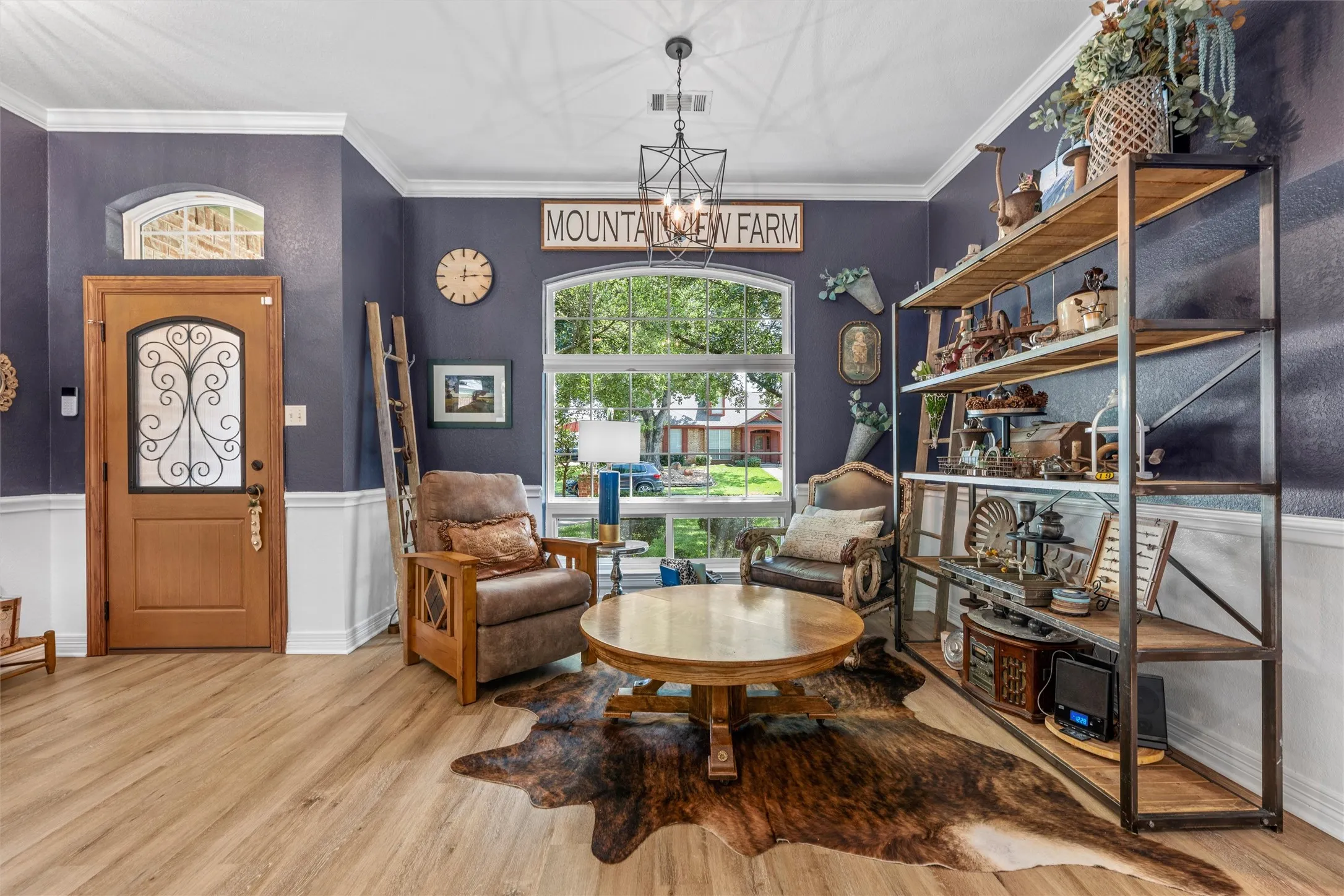 Single Family Residence For Sale in Mc Lennan County , 9408 Silverthorn Drive, Waco, Texas 76708, 4 Bedrooms, 3 Bathrooms, 2 Garage spaces, 2,199 Sqft, built in 2000, Price $414,900, mls#21338904, Real Estate Agent in Waco, Homes For Sale in Mc Lennan county, Homes For Sale in Waco, Realtor in Waco Texas, Real Estate Brokerage Independent Realty Texas, Luminita Cordes Realtor
