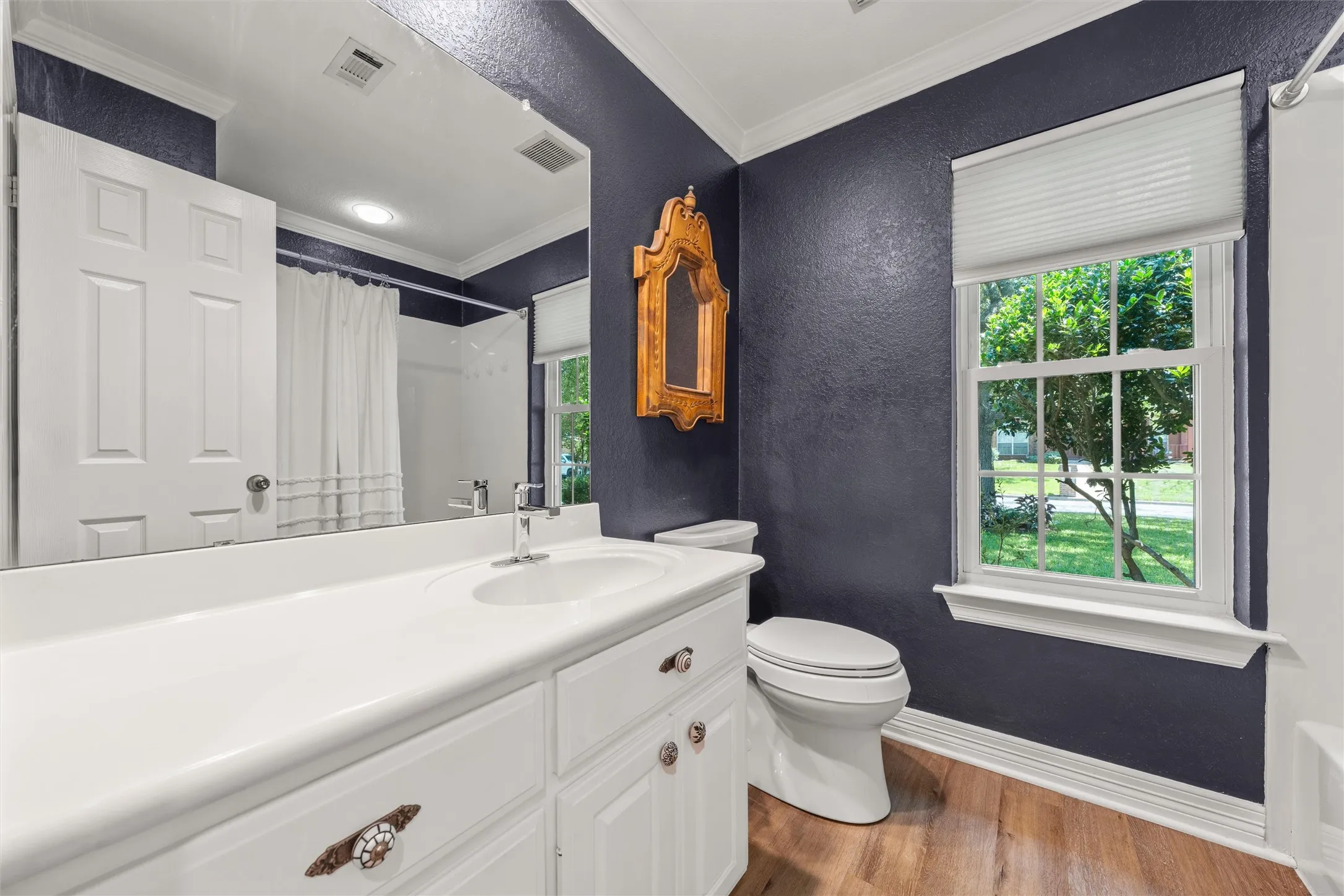 Single Family Residence For Sale in Mc Lennan County , 9408 Silverthorn Drive, Waco, Texas 76708, 4 Bedrooms, 3 Bathrooms, 2 Garage spaces, 2,199 Sqft, built in 2000, Price $414,900, mls#21338904, Real Estate Agent in Waco, Homes For Sale in Mc Lennan county, Homes For Sale in Waco, Realtor in Waco Texas, Real Estate Brokerage Independent Realty Texas, Luminita Cordes Realtor