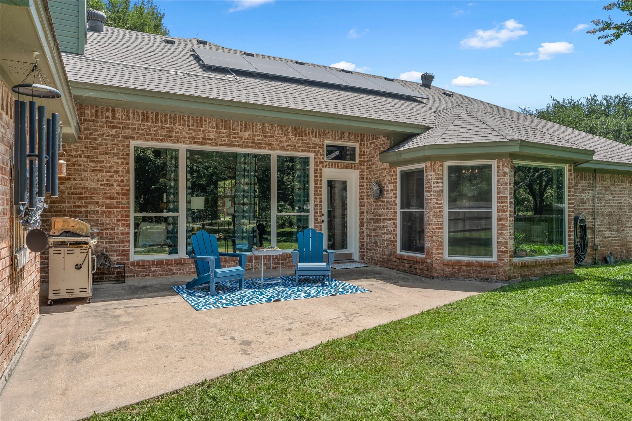 Single Family Residence For Sale in Mc Lennan County , 9408 Silverthorn Drive, Waco, Texas 76708, 4 Bedrooms, 3 Bathrooms, 2 Garage spaces, 2,199 Sqft, built in 2000, Price $414,900, mls#21338904, Real Estate Agent in Waco, Homes For Sale in Mc Lennan county, Homes For Sale in Waco, Realtor in Waco Texas, Real Estate Brokerage Independent Realty Texas, Luminita Cordes Realtor