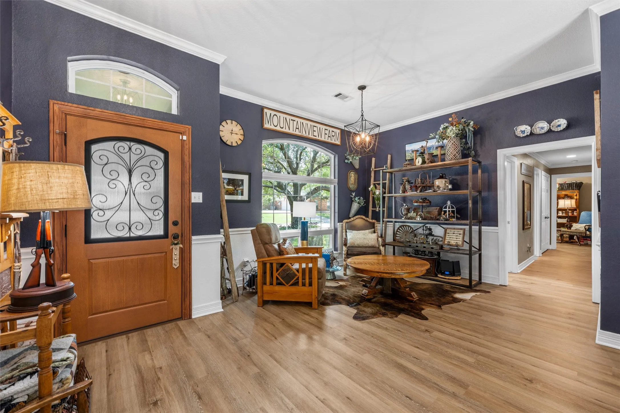 Single Family Residence For Sale in Mc Lennan County , 9408 Silverthorn Drive, Waco, Texas 76708, 4 Bedrooms, 3 Bathrooms, 2 Garage spaces, 2,199 Sqft, built in 2000, Price $414,900, mls#21338904, Real Estate Agent in Waco, Homes For Sale in Mc Lennan county, Homes For Sale in Waco, Realtor in Waco Texas, Real Estate Brokerage Independent Realty Texas, Luminita Cordes Realtor