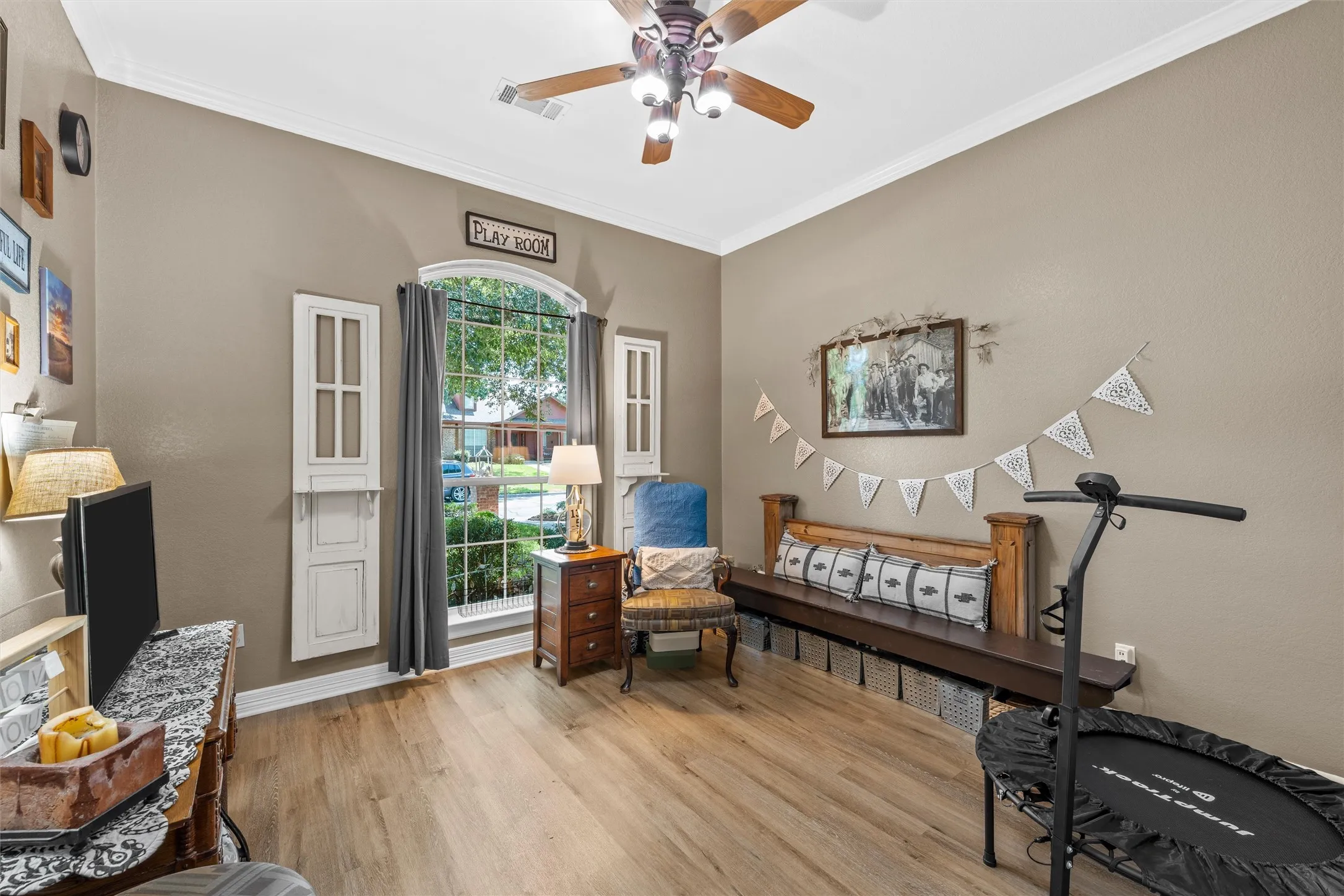 Single Family Residence For Sale in Mc Lennan County , 9408 Silverthorn Drive, Waco, Texas 76708, 4 Bedrooms, 3 Bathrooms, 2 Garage spaces, 2,199 Sqft, built in 2000, Price $414,900, mls#21338904, Real Estate Agent in Waco, Homes For Sale in Mc Lennan county, Homes For Sale in Waco, Realtor in Waco Texas, Real Estate Brokerage Independent Realty Texas, Luminita Cordes Realtor