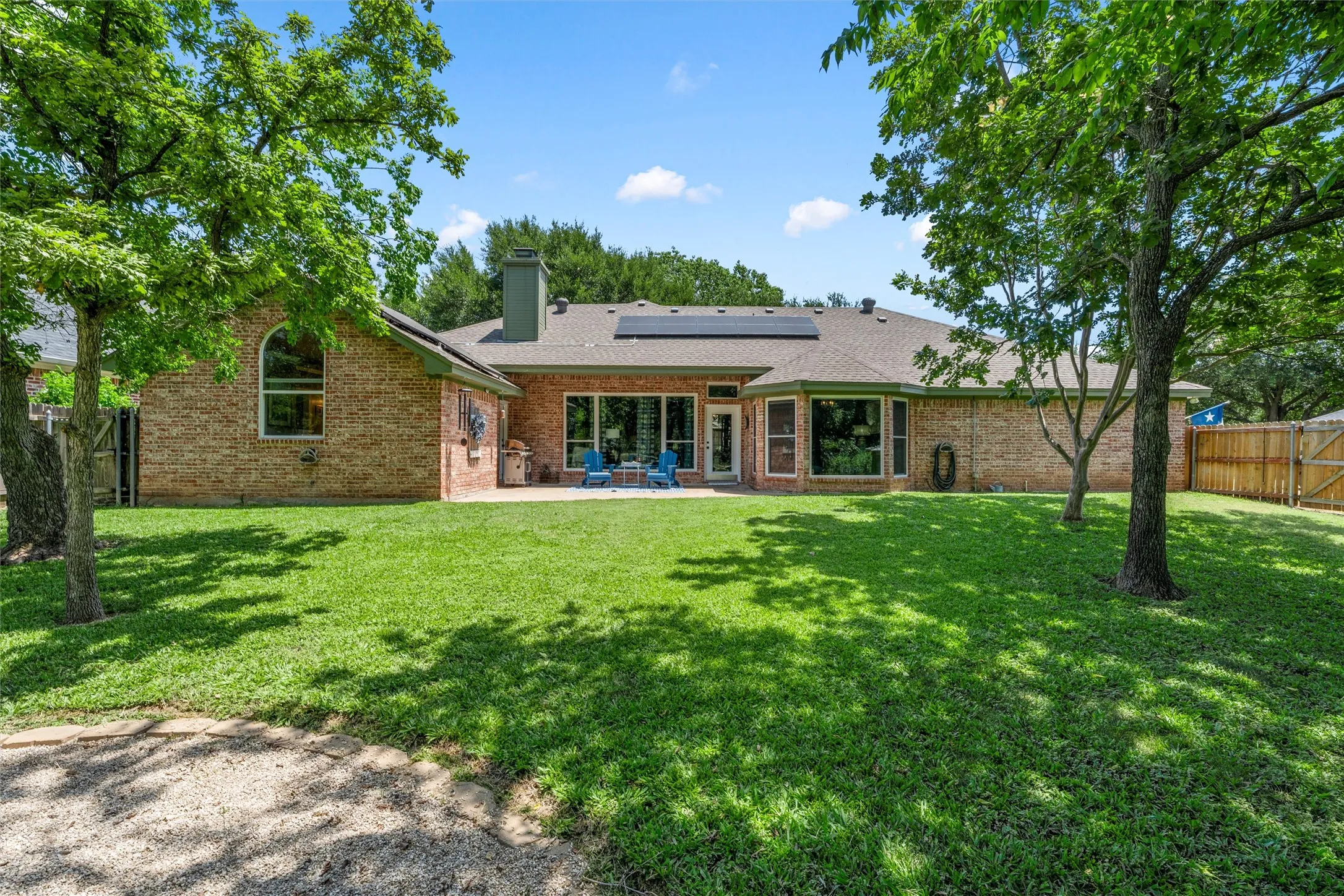 Single Family Residence For Sale in Mc Lennan County , 9408 Silverthorn Drive, Waco, Texas 76708, 4 Bedrooms, 3 Bathrooms, 2 Garage spaces, 2,199 Sqft, built in 2000, Price $414,900, mls#21338904, Real Estate Agent in Waco, Homes For Sale in Mc Lennan county, Homes For Sale in Waco, Realtor in Waco Texas, Real Estate Brokerage Independent Realty Texas, Luminita Cordes Realtor