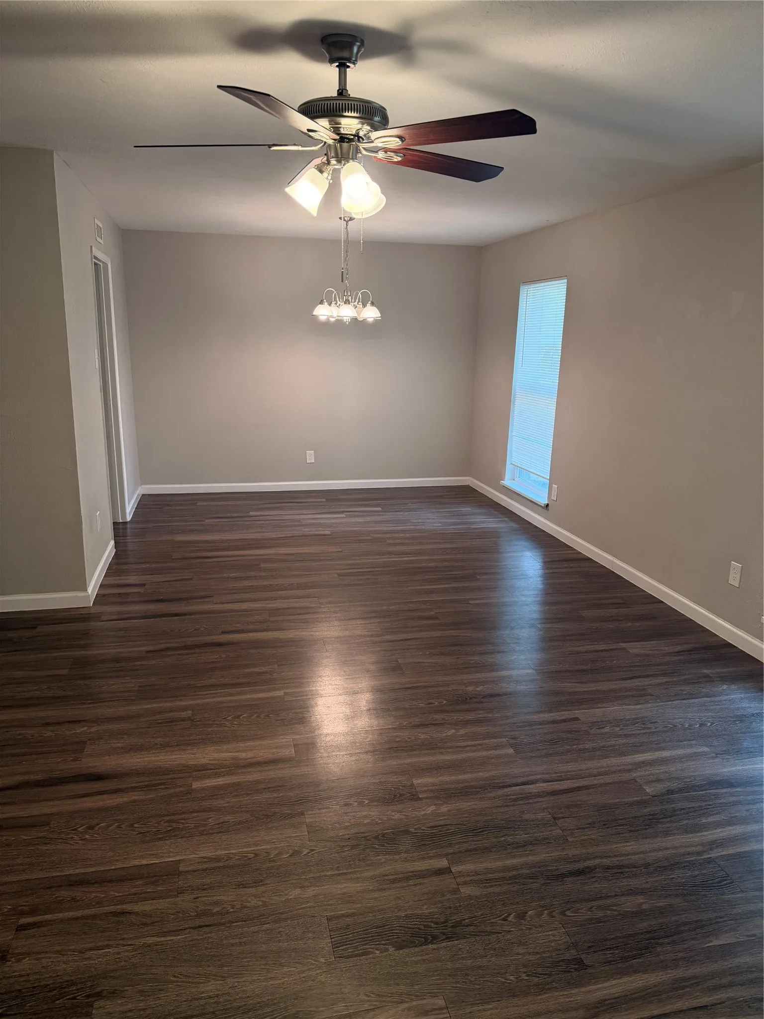 Single Family Residence For Rent in Dallas County , 1914 Chisholm Trail, Grand Prairie, Texas 75052, 3 Bedroom, 2 Bathroom, 2 Garage spaces, 1,892 Sqft, built in 1978, mls#21339638, Real Estate Agent in Grand Prairie, Homes For Rent in Dallas county, Homes For Rent in Grand Prairie, Realtor in Grand Prairie Texas, Real Estate Brokerage Independent Realty Texas, Luminita Cordes Realtor