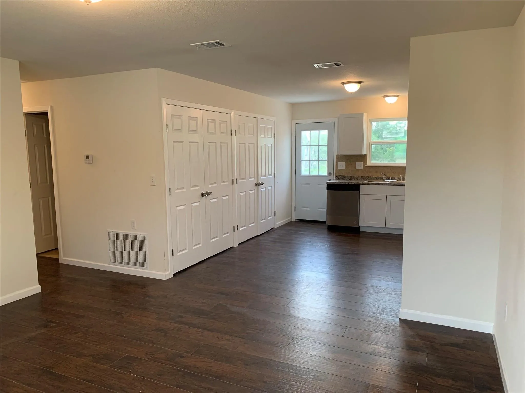 Single Family Residence For Sale in Wise County , 156 Bridlewood Lane, Runaway Bay, Texas 76426, 3 Bedroom, 2 Bathroom, Garage spaces, 1,098 Sqft, built in 2023, mls#21339593, Real Estate Agent in Runaway Bay, Homes For Sale in Wise county, Homes For Sale in Runaway Bay, Realtor in Runaway Bay Texas, Real Estate Brokerage Independent Realty Texas, Luminita Cordes Realtor