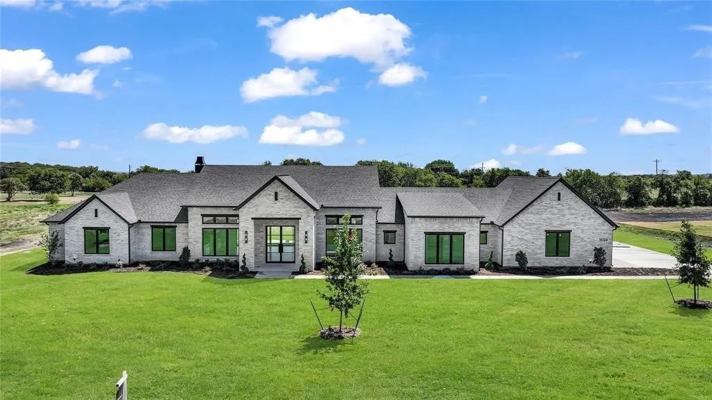 Single Family Residence For Sale in Parker County , 5024 Frost Creek, Aledo, Texas 76008, 4 Bedroom, 4 Bathroom, 3 Garage spaces, 3,978 Sqft, built in 2025, mls#21339635, Real Estate Agent in Aledo, Homes For Sale in Parker county, Homes For Sale in Aledo, Realtor in Aledo Texas, Real Estate Brokerage Independent Realty Texas, Luminita Cordes Realtor