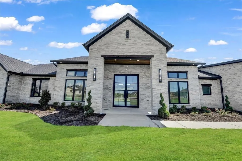 Single Family Residence For Sale in Parker County , 5024 Frost Creek, Aledo, Texas 76008, 4 Bedroom, 4 Bathroom, 3 Garage spaces, 3,978 Sqft, built in 2025, mls#21339635, Real Estate Agent in Aledo, Homes For Sale in Parker county, Homes For Sale in Aledo, Realtor in Aledo Texas, Real Estate Brokerage Independent Realty Texas, Luminita Cordes Realtor