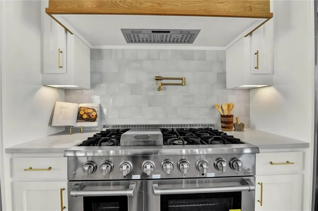 Single Family Residence For Sale in Parker County , 5024 Frost Creek, Aledo, Texas 76008, 4 Bedroom, 4 Bathroom, 3 Garage spaces, 3,978 Sqft, built in 2025, mls#21339635, Real Estate Agent in Aledo, Homes For Sale in Parker county, Homes For Sale in Aledo, Realtor in Aledo Texas, Real Estate Brokerage Independent Realty Texas, Luminita Cordes Realtor