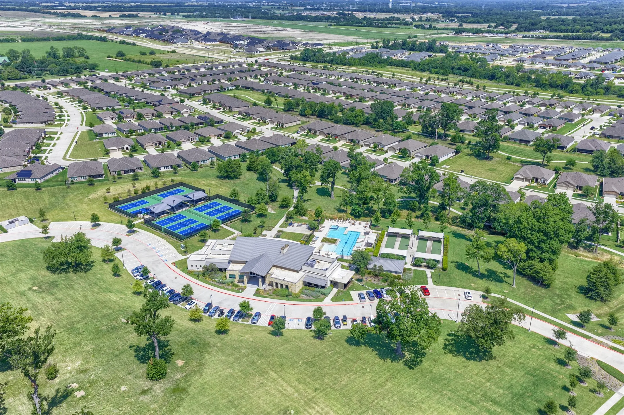Single Family Residence For Sale in Collin County , 9221 Refuge Way, Mc Kinney, Texas 75071, 2 Bedroom, 2 Bathroom, 2 Garage spaces, 1,993 Sqft, built in 2022, mls#21337947, Real Estate Agent in Mc Kinney, Homes For Sale in Collin county, Homes For Sale in Mc Kinney, Realtor in Mc Kinney Texas, Real Estate Brokerage Independent Realty Texas, Luminita Cordes Realtor