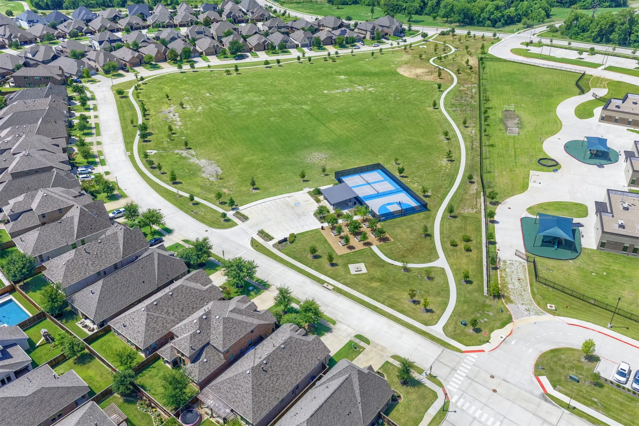 Single Family Residence For Sale in Collin County , 9221 Refuge Way, Mc Kinney, Texas 75071, 2 Bedroom, 2 Bathroom, 2 Garage spaces, 1,993 Sqft, built in 2022, mls#21337947, Real Estate Agent in Mc Kinney, Homes For Sale in Collin county, Homes For Sale in Mc Kinney, Realtor in Mc Kinney Texas, Real Estate Brokerage Independent Realty Texas, Luminita Cordes Realtor