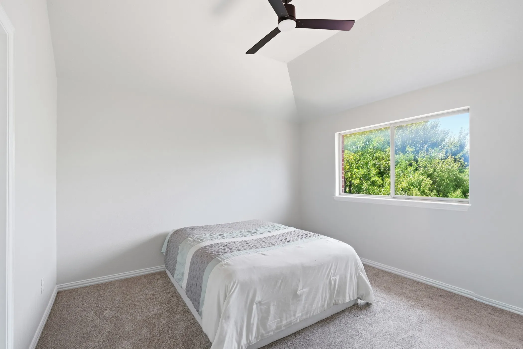 Upstairs Bedroom 4