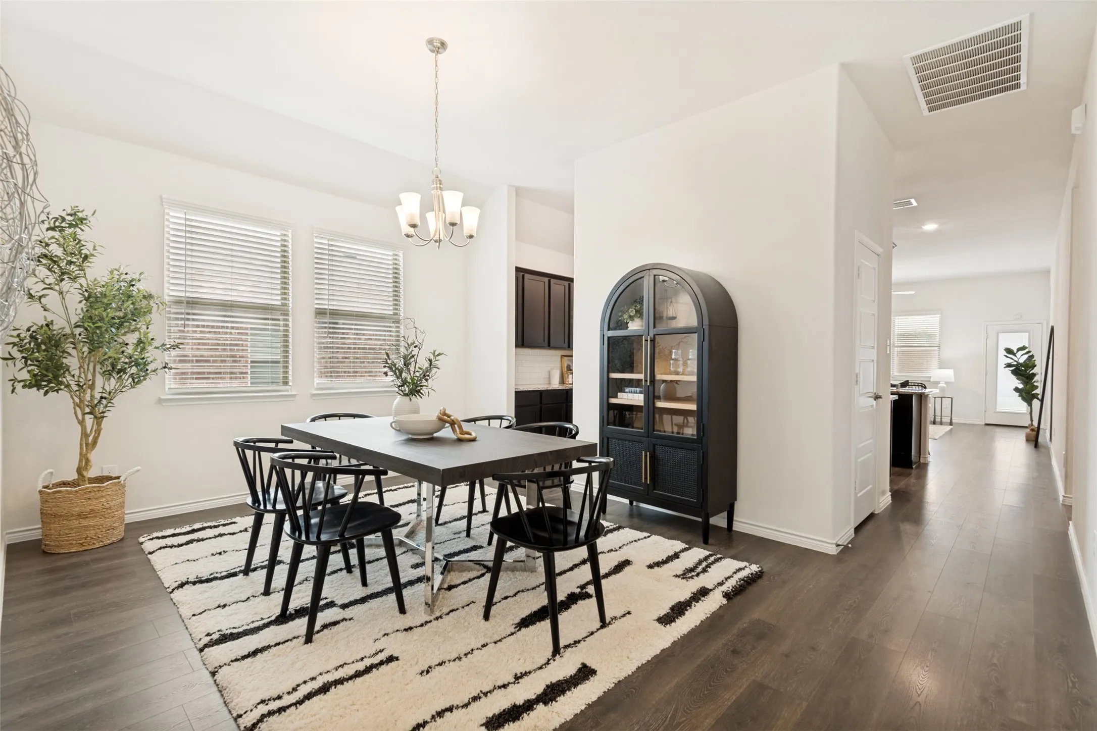 Single Family Residence For Rent in Rockwall County , 424 Baltimore Avenue, Fate, Texas 75189, 4 Bedroom, 2 Bathroom, 2 Garage spaces, 2,156 Sqft, built in 2020, mls#21338864, Real Estate Agent in Fate, Homes For Rent in Rockwall county, Homes For Rent in Fate, Realtor in Fate Texas, Real Estate Brokerage Independent Realty Texas, Luminita Cordes Realtor