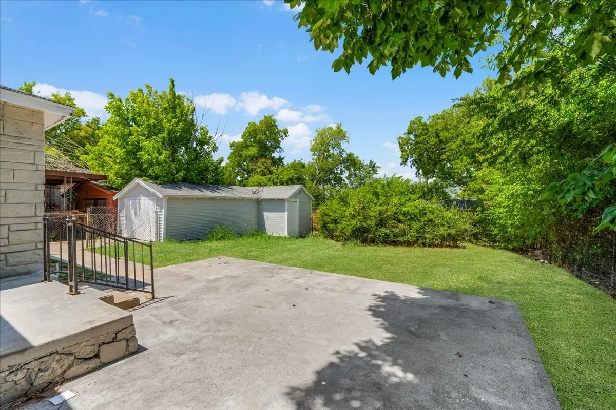 Single Family Residence For Sale in Tarrant County , 1312 Lindsey Street, Fort Worth, Texas 76105, 3 Bedroom, 2 Bathroom, Garage spaces, 1,176 Sqft, built in 1950, mls#21338520, Real Estate Agent in Fort Worth, Homes For Sale in Tarrant county, Homes For Sale in Fort Worth, Realtor in Fort Worth Texas, Real Estate Brokerage Independent Realty Texas, Luminita Cordes Realtor
