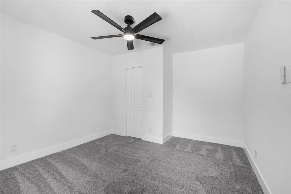 Single Family Residence For Sale in Tarrant County , 1312 Lindsey Street, Fort Worth, Texas 76105, 3 Bedroom, 2 Bathroom, Garage spaces, 1,176 Sqft, built in 1950, mls#21338520, Real Estate Agent in Fort Worth, Homes For Sale in Tarrant county, Homes For Sale in Fort Worth, Realtor in Fort Worth Texas, Real Estate Brokerage Independent Realty Texas, Luminita Cordes Realtor