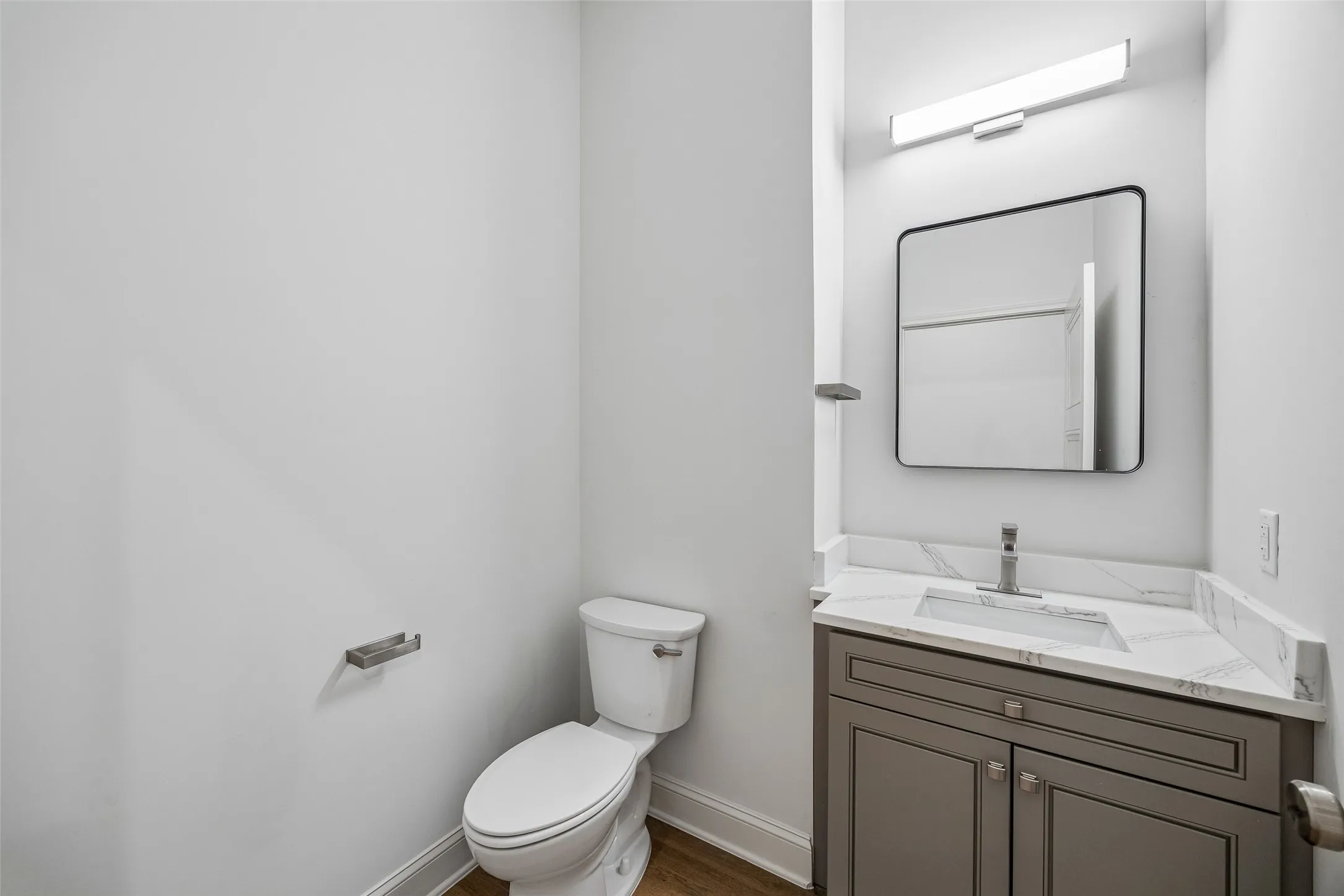 Apartment For Rent in Dallas County , 2010 Commerce Street B204, Dallas, Texas 75201, 1 Bedroom, 2 Bathroom, Garage spaces, 809 Sqft, built in 1925, mls#21335318, Real Estate Agent in Dallas, Homes For Rent in Dallas county, Homes For Rent in Dallas, Realtor in Dallas Texas, Real Estate Brokerage Independent Realty Texas, Luminita Cordes Realtor