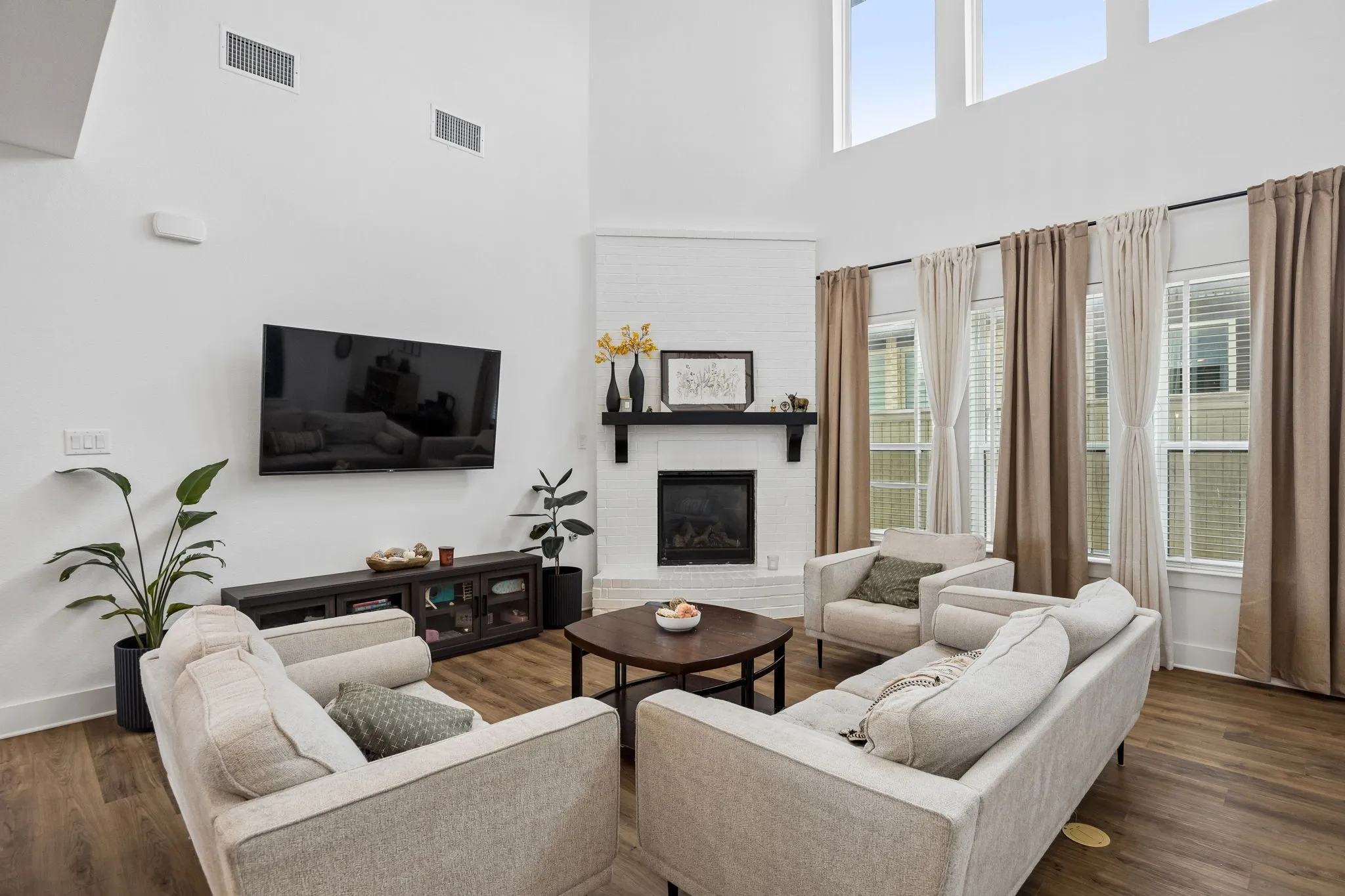 Single Family Residence For Sale in Denton County , 1736 Bonsmara Drive, Northlake, Texas 76247, 4 Bedroom, 3 Bathroom, 2 Garage spaces, 2,453 Sqft, built in 2023, mls#21338000, Real Estate Agent in Northlake, Homes For Sale in Denton county, Homes For Sale in Northlake, Realtor in Northlake Texas, Real Estate Brokerage Independent Realty Texas, Luminita Cordes Realtor