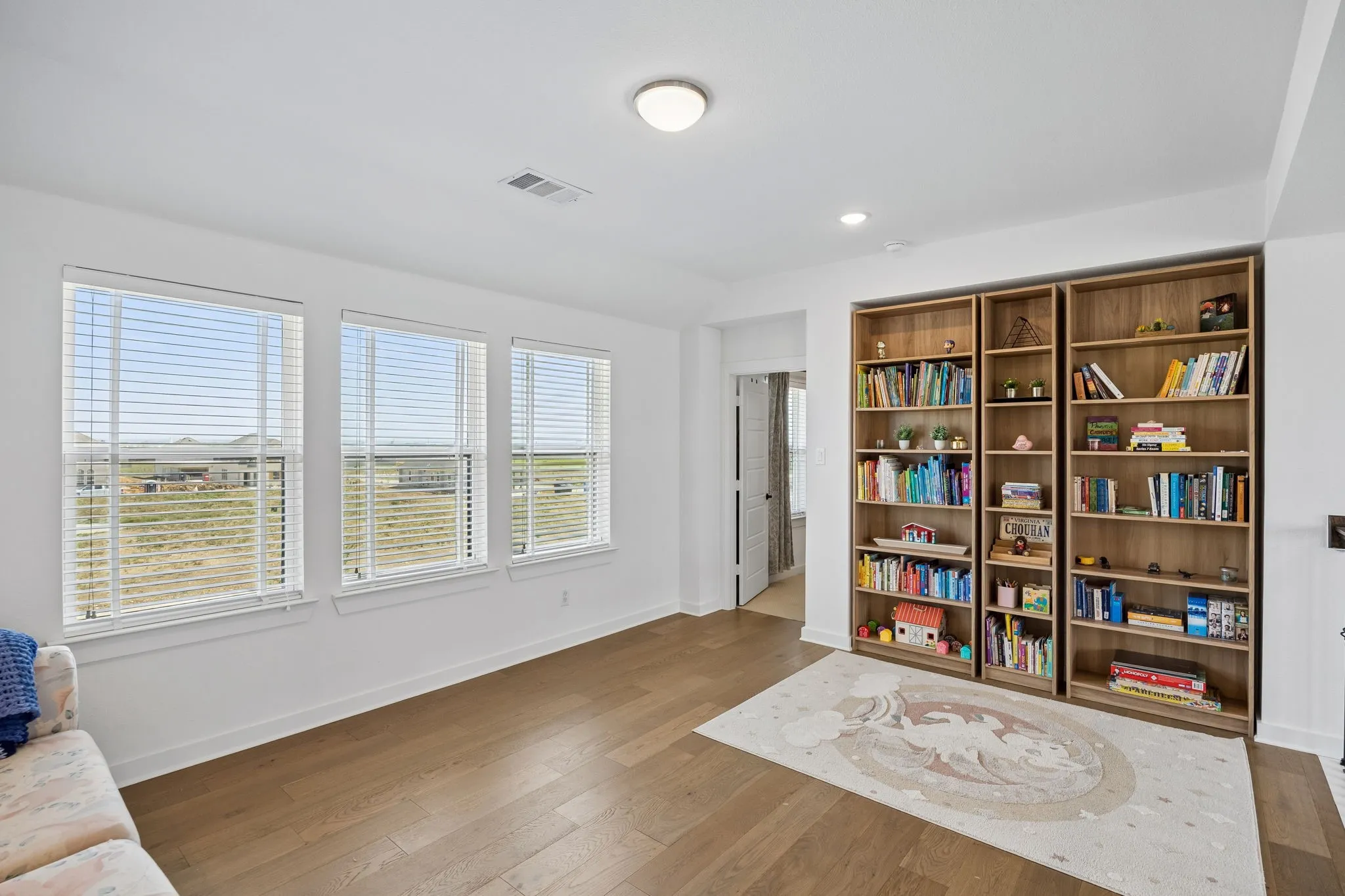 Single Family Residence For Sale in Denton County , 1736 Bonsmara Drive, Northlake, Texas 76247, 4 Bedroom, 3 Bathroom, 2 Garage spaces, 2,453 Sqft, built in 2023, mls#21338000, Real Estate Agent in Northlake, Homes For Sale in Denton county, Homes For Sale in Northlake, Realtor in Northlake Texas, Real Estate Brokerage Independent Realty Texas, Luminita Cordes Realtor