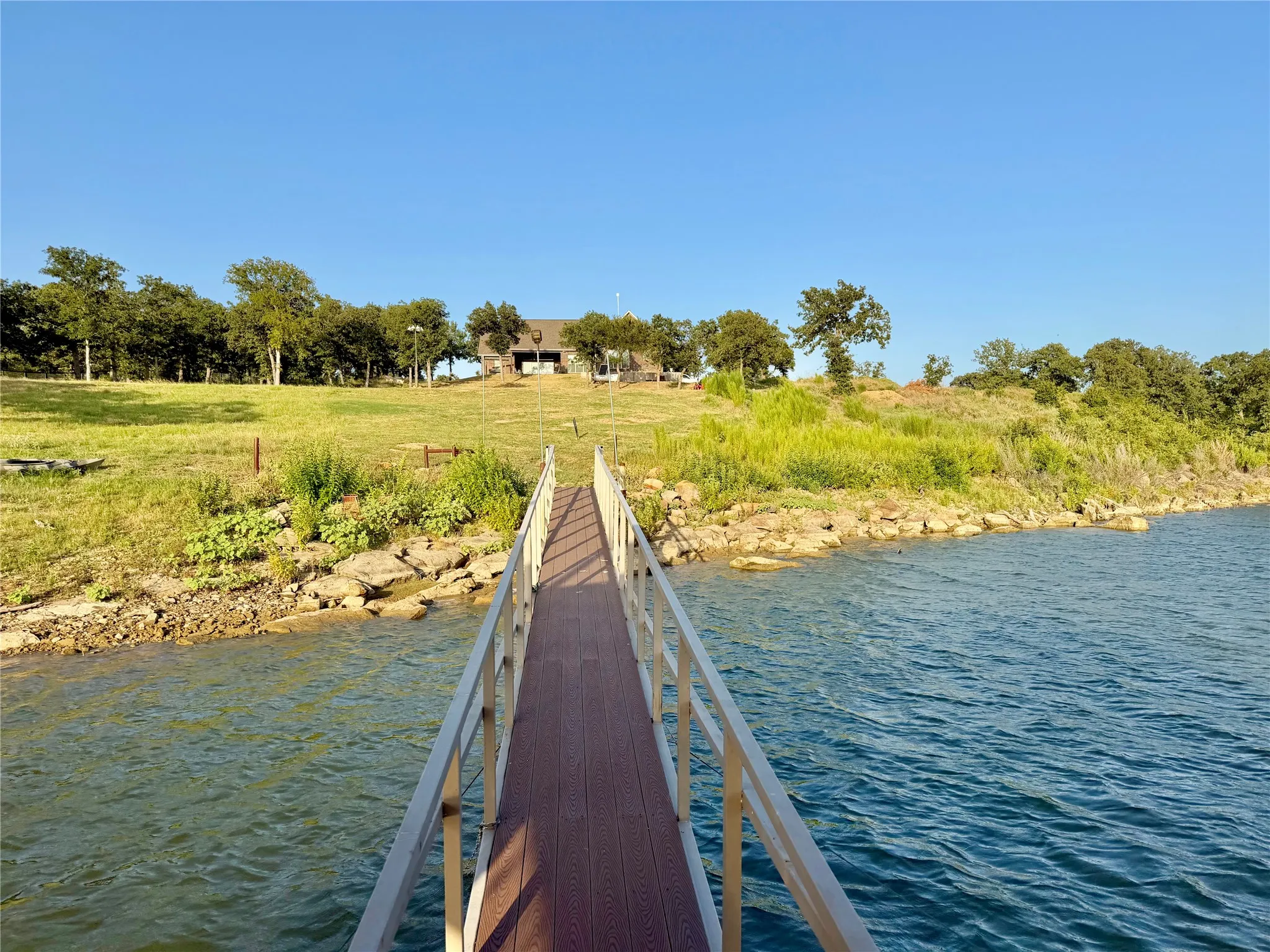Single Family Residence For Sale in Wise County , 133 Sunset Bay Pointe Court, Chico, Texas 76431, 4 Bedroom, 4 Bathroom, 3 Garage spaces, 3,030 Sqft, built in 2020, mls#21339687, Real Estate Agent in Chico, Homes For Sale in Wise county, Homes For Sale in Chico, Realtor in Chico Texas, Real Estate Brokerage Independent Realty Texas, Luminita Cordes Realtor