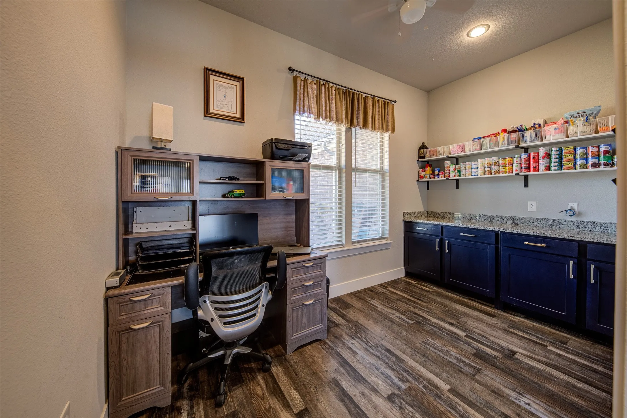 Single Family Residence For Sale in Wise County , 133 Sunset Bay Pointe Court, Chico, Texas 76431, 4 Bedroom, 4 Bathroom, 3 Garage spaces, 3,030 Sqft, built in 2020, mls#21339687, Real Estate Agent in Chico, Homes For Sale in Wise county, Homes For Sale in Chico, Realtor in Chico Texas, Real Estate Brokerage Independent Realty Texas, Luminita Cordes Realtor