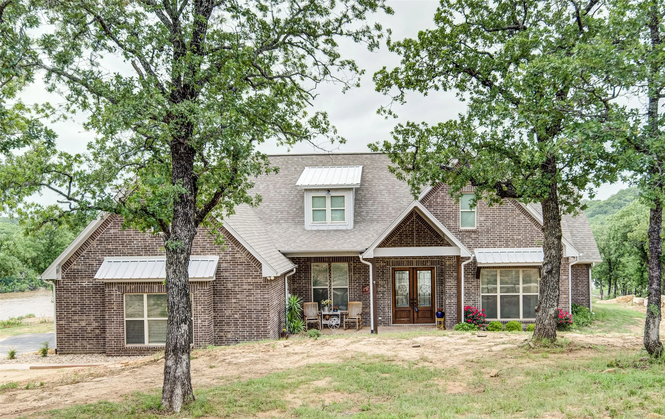 Single Family Residence For Sale in Wise County , 133 Sunset Bay Pointe Court, Chico, Texas 76431, 4 Bedroom, 4 Bathroom, 3 Garage spaces, 3,030 Sqft, built in 2020, mls#21339687, Real Estate Agent in Chico, Homes For Sale in Wise county, Homes For Sale in Chico, Realtor in Chico Texas, Real Estate Brokerage Independent Realty Texas, Luminita Cordes Realtor