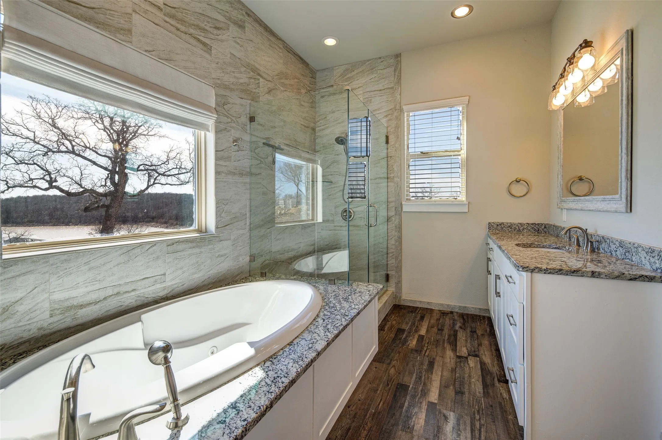 Single Family Residence For Sale in Wise County , 133 Sunset Bay Pointe Court, Chico, Texas 76431, 4 Bedroom, 4 Bathroom, 3 Garage spaces, 3,030 Sqft, built in 2020, mls#21339687, Real Estate Agent in Chico, Homes For Sale in Wise county, Homes For Sale in Chico, Realtor in Chico Texas, Real Estate Brokerage Independent Realty Texas, Luminita Cordes Realtor