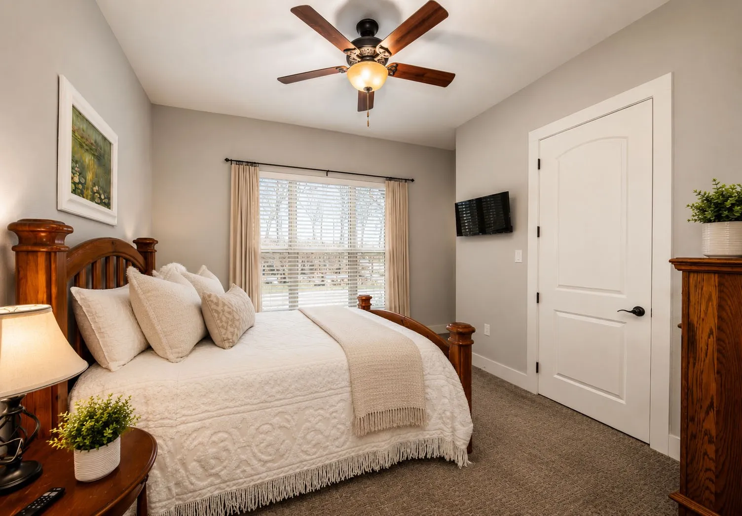 Single Family Residence For Sale in Wise County , 133 Sunset Bay Pointe Court, Chico, Texas 76431, 4 Bedroom, 4 Bathroom, 3 Garage spaces, 3,030 Sqft, built in 2020, mls#21339687, Real Estate Agent in Chico, Homes For Sale in Wise county, Homes For Sale in Chico, Realtor in Chico Texas, Real Estate Brokerage Independent Realty Texas, Luminita Cordes Realtor