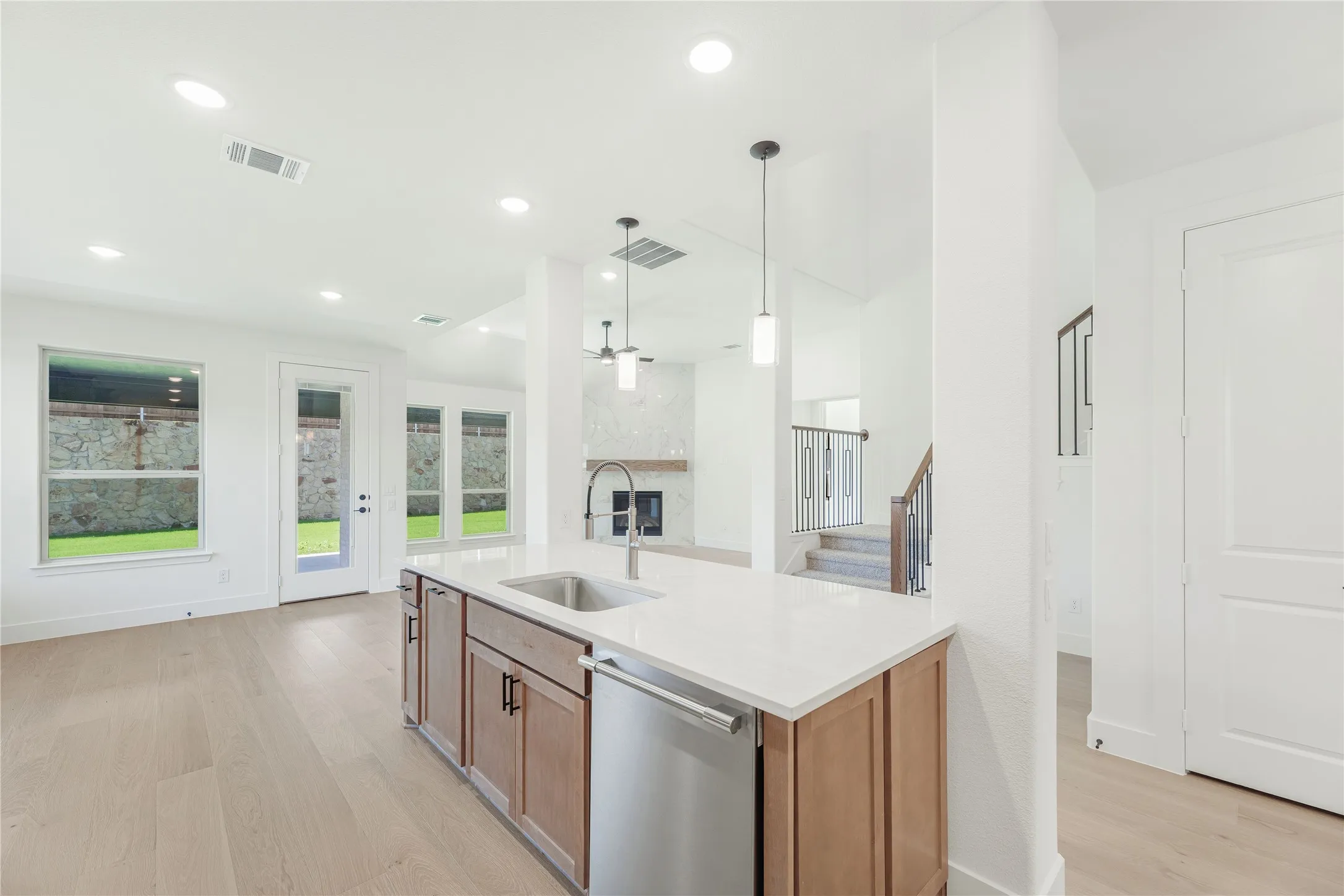 Single Family Residence For Sale in Collin County , 3305 Lakeland Lane, Anna, Texas 75409, 4 Bedroom, 4 Bathroom, 2 Garage spaces, 3,435 Sqft, built in 2026, mls#21338767, Real Estate Agent in Anna, Homes For Sale in Collin county, Homes For Sale in Anna, Realtor in Anna Texas, Real Estate Brokerage Independent Realty Texas, Luminita Cordes Realtor