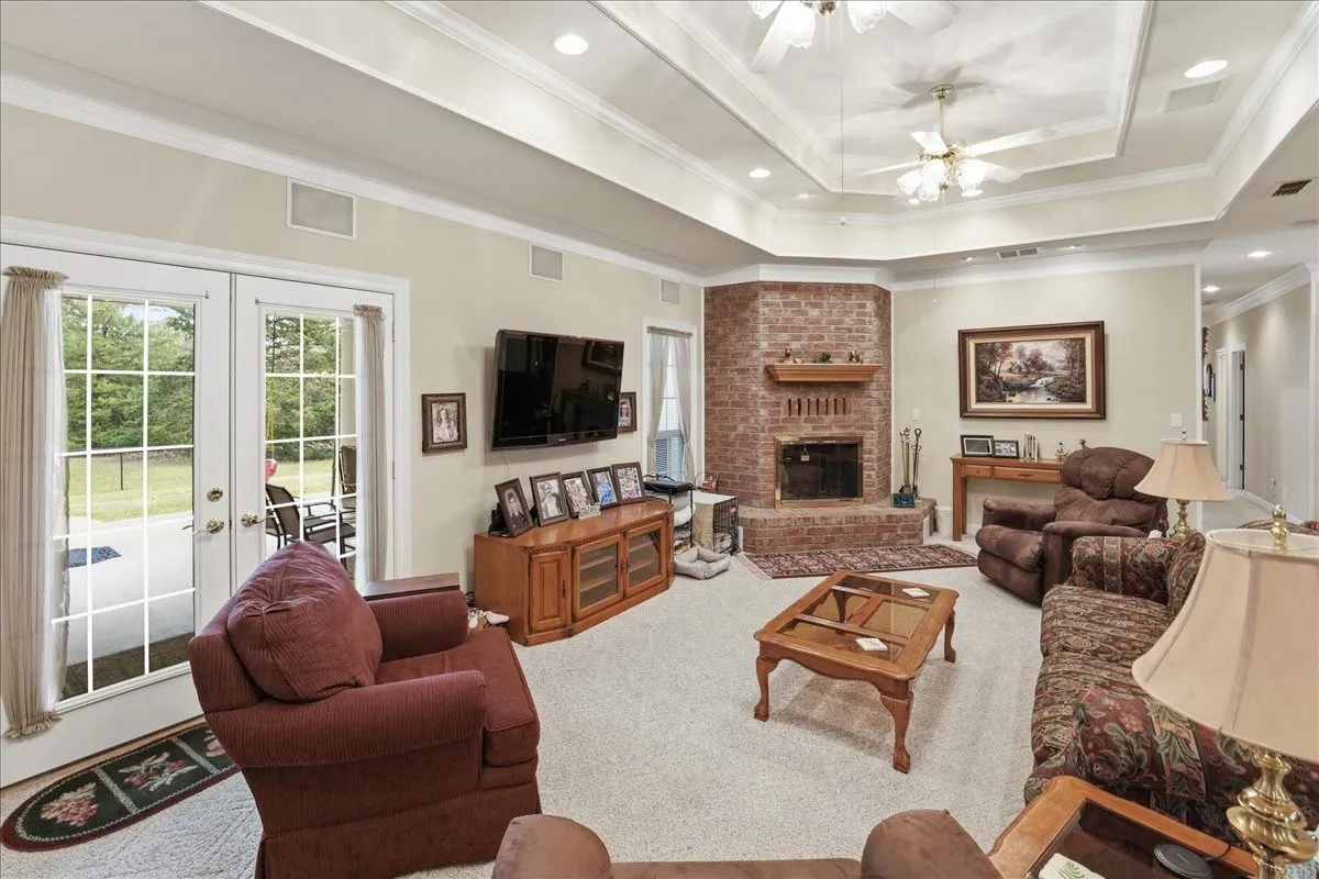 Single Family Residence For Sale in Smith County , 16378 County Road 431, Lindale, Texas 75771, 4 Bedrooms, 4 Bathrooms, 2 Garage spaces, 2,912 Sqft, built in 2003, Price $875,000, mls#21339691, Real Estate Agent in Lindale, Homes For Sale in Smith county, Homes For Sale in Lindale, Realtor in Lindale Texas, Real Estate Brokerage Independent Realty Texas, Luminita Cordes Realtor