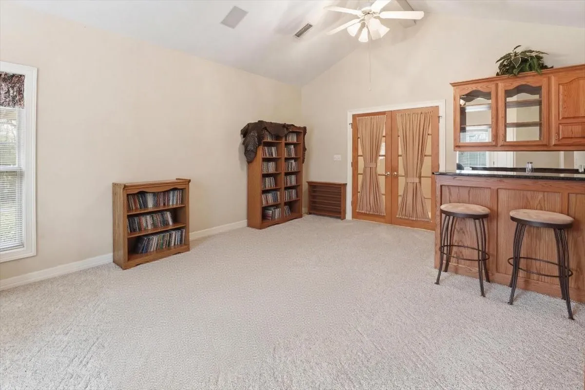 Single Family Residence For Sale in Smith County , 16378 County Road 431, Lindale, Texas 75771, 4 Bedrooms, 4 Bathrooms, 2 Garage spaces, 2,912 Sqft, built in 2003, Price $875,000, mls#21339691, Real Estate Agent in Lindale, Homes For Sale in Smith county, Homes For Sale in Lindale, Realtor in Lindale Texas, Real Estate Brokerage Independent Realty Texas, Luminita Cordes Realtor