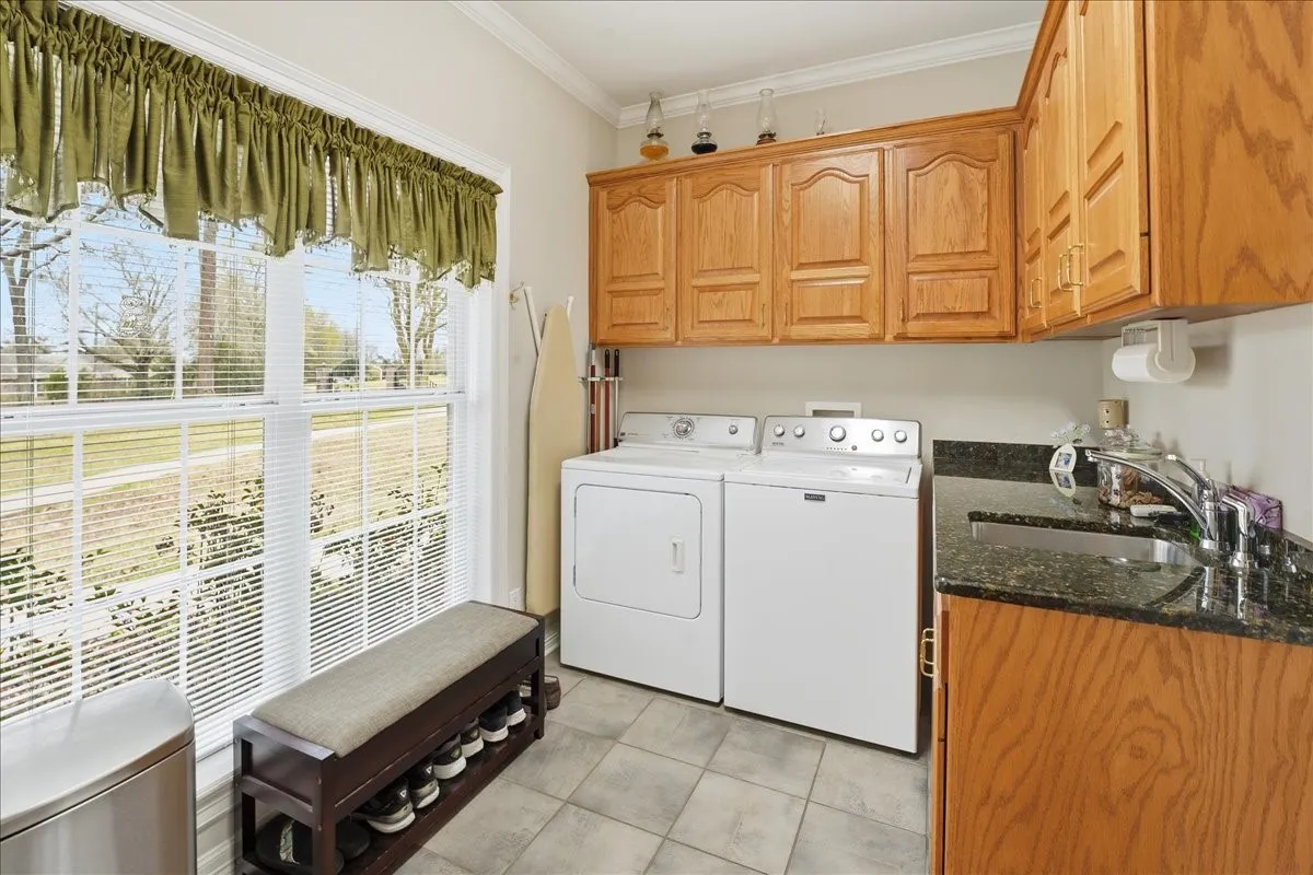 Single Family Residence For Sale in Smith County , 16378 County Road 431, Lindale, Texas 75771, 4 Bedrooms, 4 Bathrooms, 2 Garage spaces, 2,912 Sqft, built in 2003, Price $875,000, mls#21339691, Real Estate Agent in Lindale, Homes For Sale in Smith county, Homes For Sale in Lindale, Realtor in Lindale Texas, Real Estate Brokerage Independent Realty Texas, Luminita Cordes Realtor