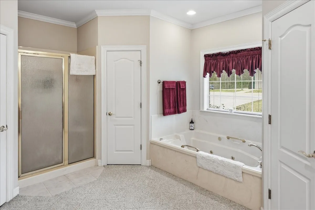 Single Family Residence For Sale in Smith County , 16378 County Road 431, Lindale, Texas 75771, 4 Bedrooms, 4 Bathrooms, 2 Garage spaces, 2,912 Sqft, built in 2003, Price $875,000, mls#21339691, Real Estate Agent in Lindale, Homes For Sale in Smith county, Homes For Sale in Lindale, Realtor in Lindale Texas, Real Estate Brokerage Independent Realty Texas, Luminita Cordes Realtor