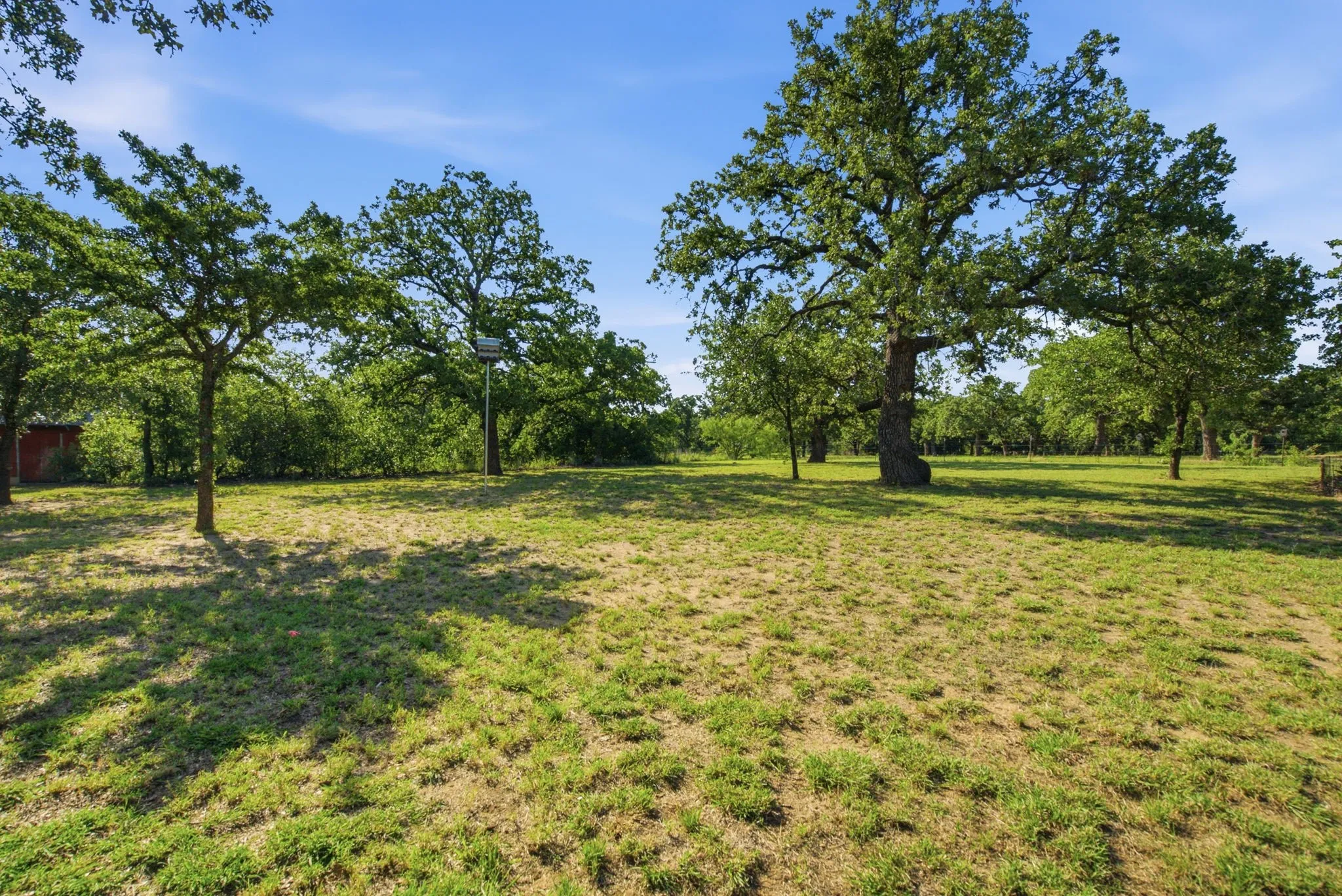 Farm For Sale in Eastland County , 1718 County Road 143, Cisco, Texas 76437, 2 Bedroom, 2 Bathroom, Garage spaces, 1,400 Sqft, built in 2002, mls#21339530, Real Estate Agent in Cisco, Homes For Sale in Eastland county, Homes For Sale in Cisco, Realtor in Cisco Texas, Real Estate Brokerage Independent Realty Texas, Luminita Cordes Realtor