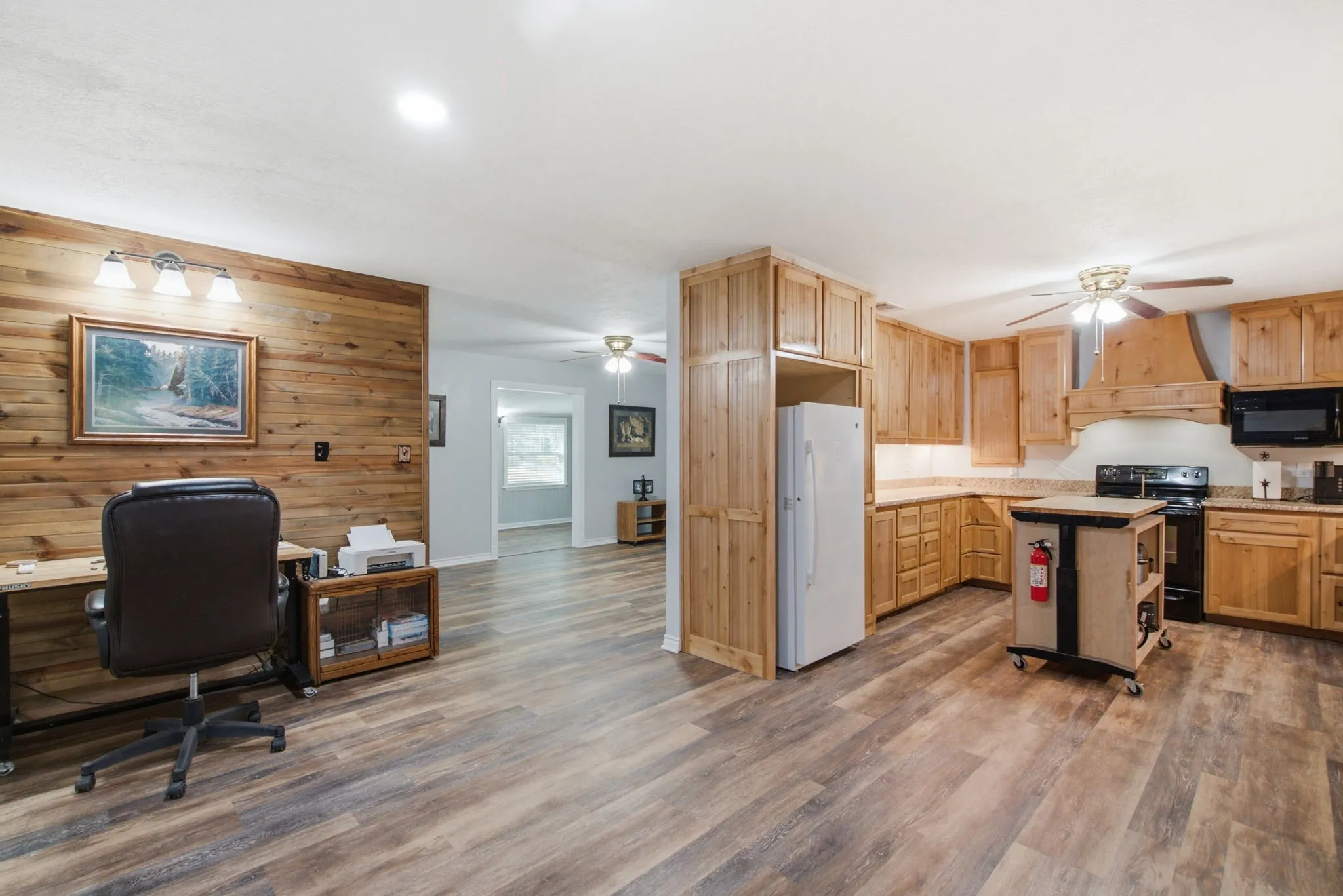Farm For Sale in Eastland County , 1718 County Road 143, Cisco, Texas 76437, 2 Bedroom, 2 Bathroom, Garage spaces, 1,400 Sqft, built in 2002, mls#21339530, Real Estate Agent in Cisco, Homes For Sale in Eastland county, Homes For Sale in Cisco, Realtor in Cisco Texas, Real Estate Brokerage Independent Realty Texas, Luminita Cordes Realtor
