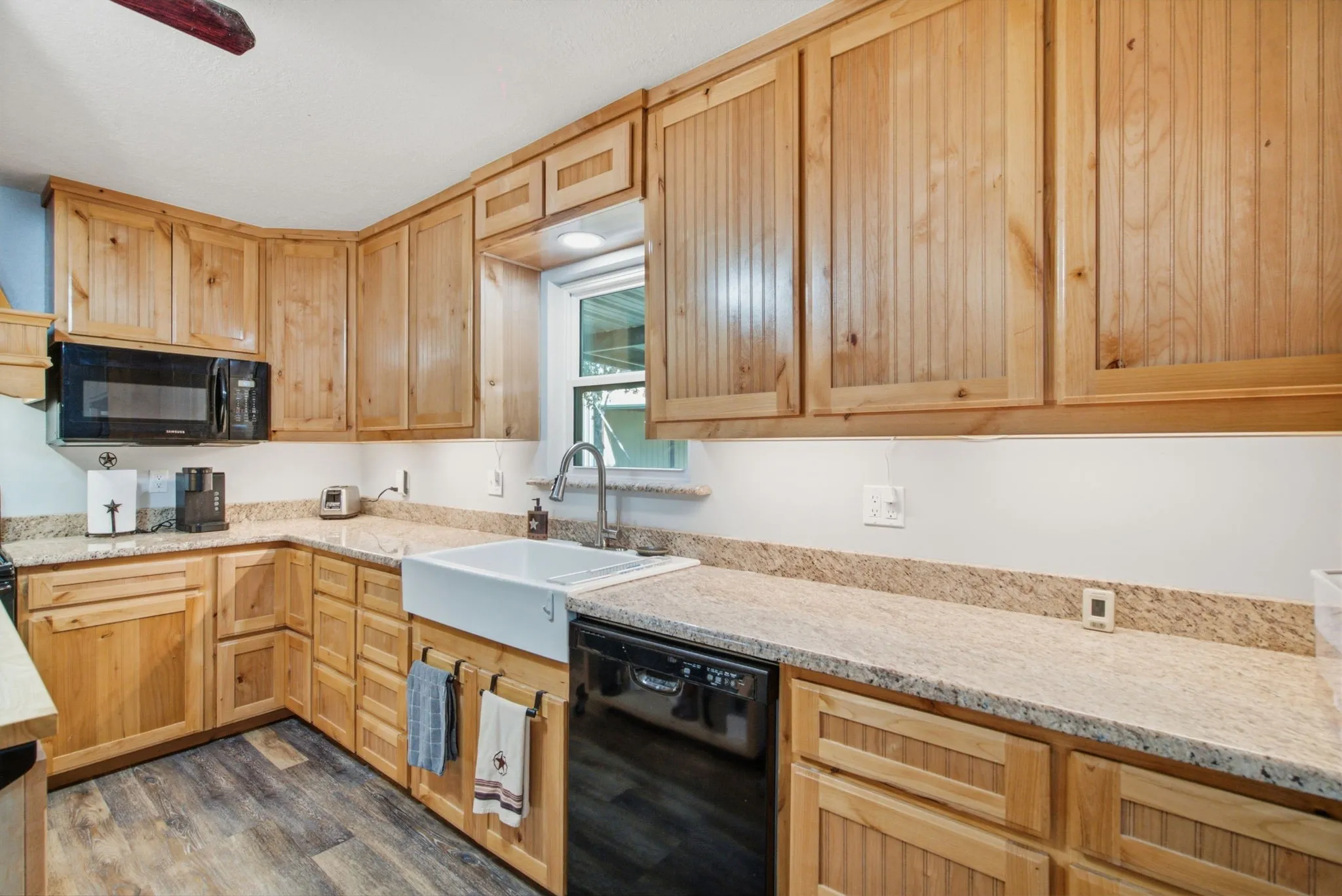 Farm For Sale in Eastland County , 1718 County Road 143, Cisco, Texas 76437, 2 Bedroom, 2 Bathroom, Garage spaces, 1,400 Sqft, built in 2002, mls#21339530, Real Estate Agent in Cisco, Homes For Sale in Eastland county, Homes For Sale in Cisco, Realtor in Cisco Texas, Real Estate Brokerage Independent Realty Texas, Luminita Cordes Realtor